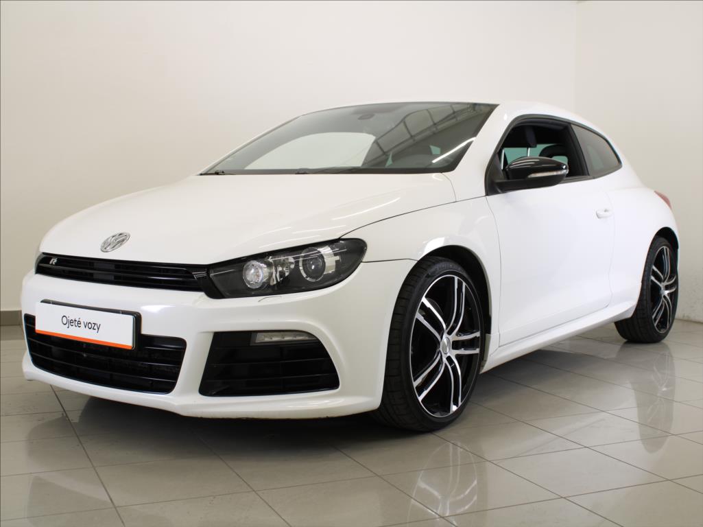Volkswagen Scirocco 2,0 R 195kW Manuál 162tkm.