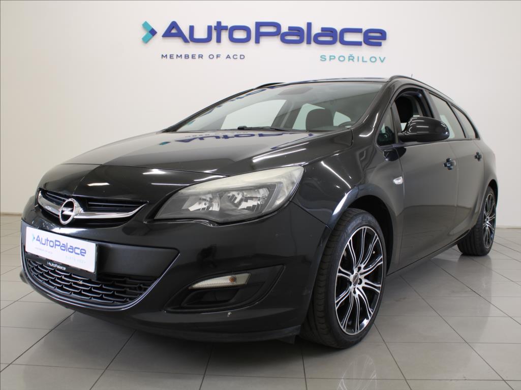 Opel Astra 1,4 Turbo 103kW Tažné 153tkm.