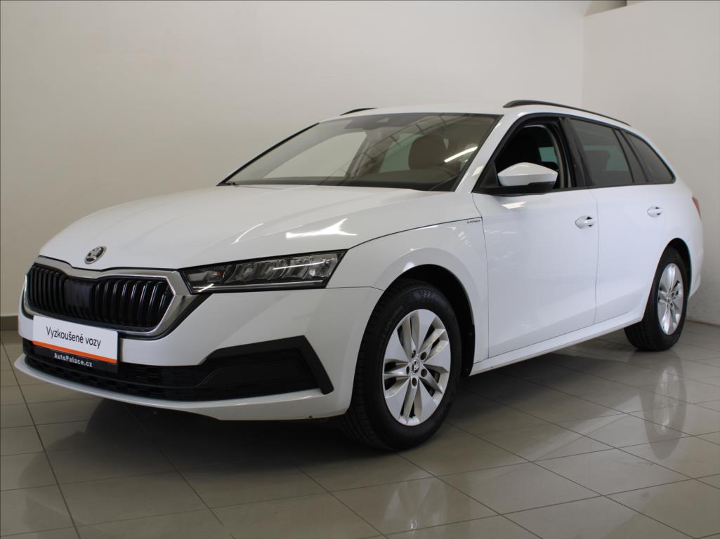 Škoda Octavia 2,0 TDi MT Ambition 55tkm. ČR