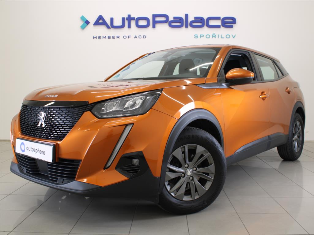 Peugeot 2008 1,2 PT 74kW 2.maj.ČR 52tkm.