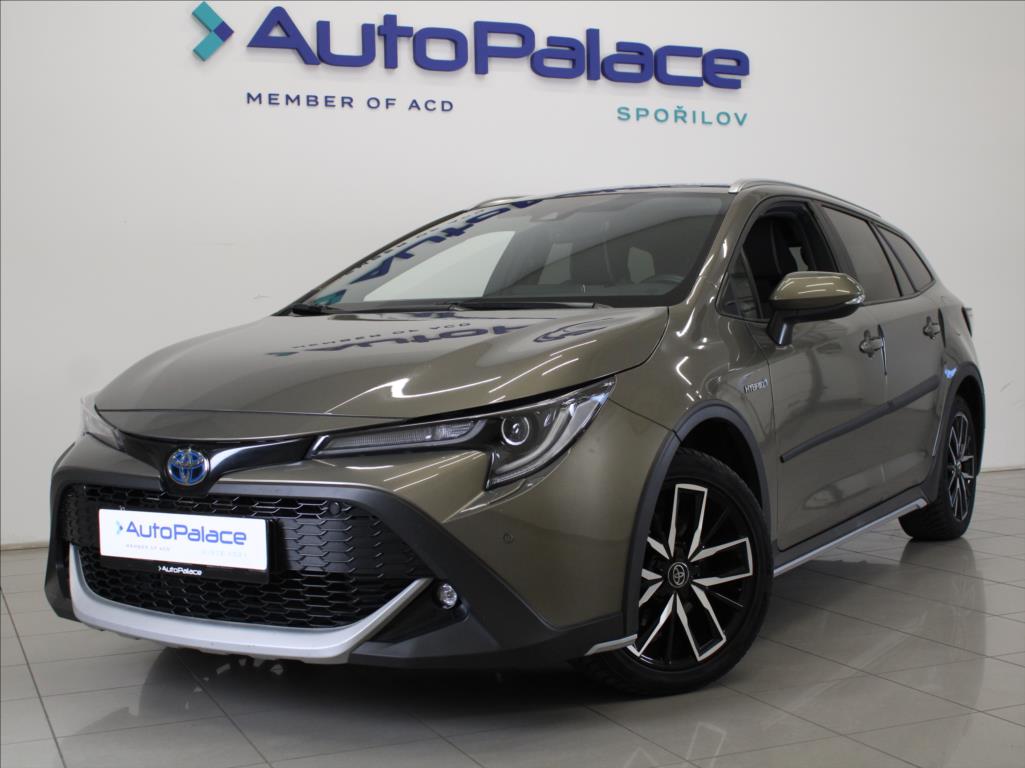 Toyota Corolla 2,0 HEV 135kW TREK 64tkm.ČR