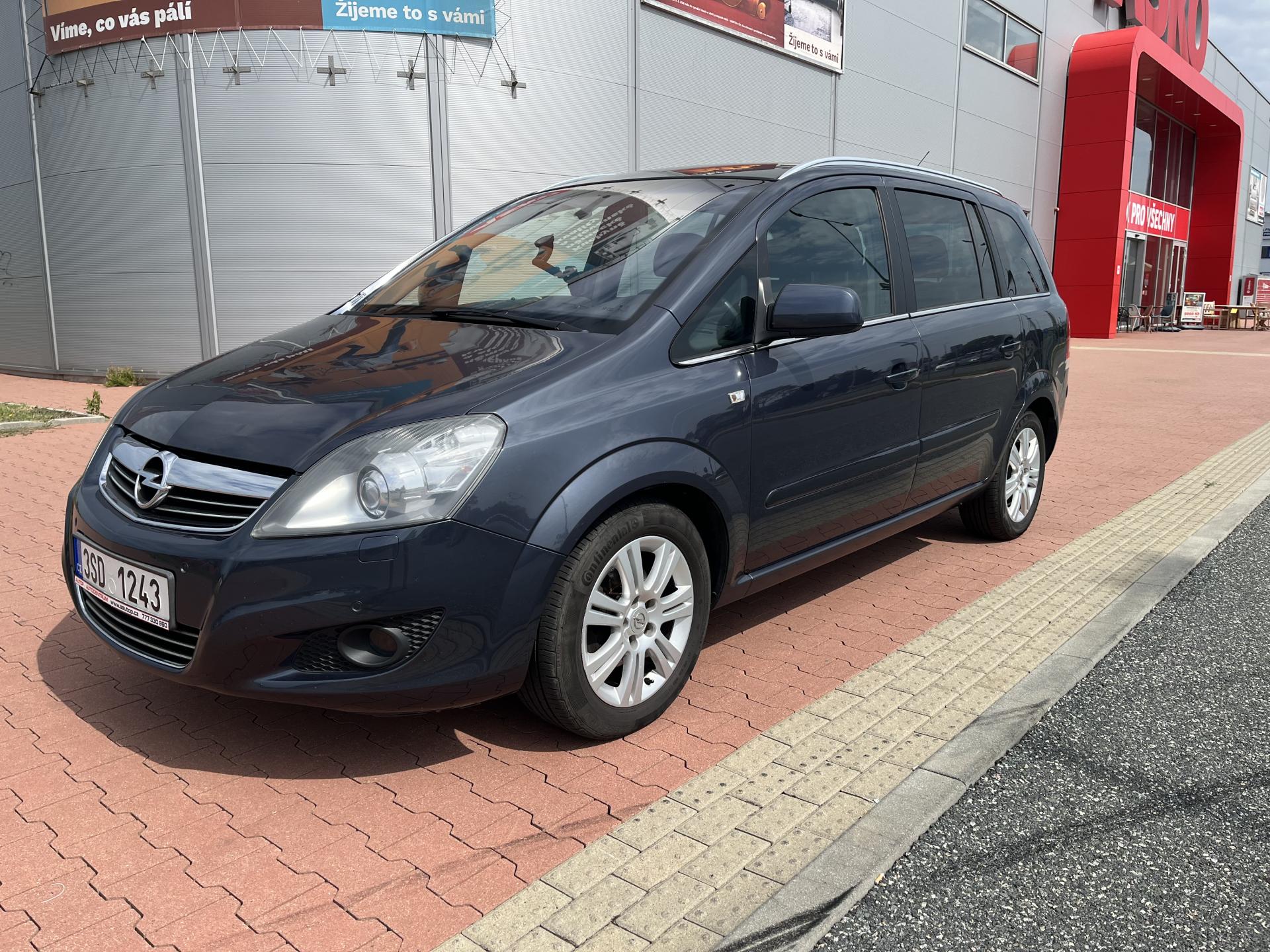 Opel Zafira 1.8 i Cosmo Automat 7 Míst