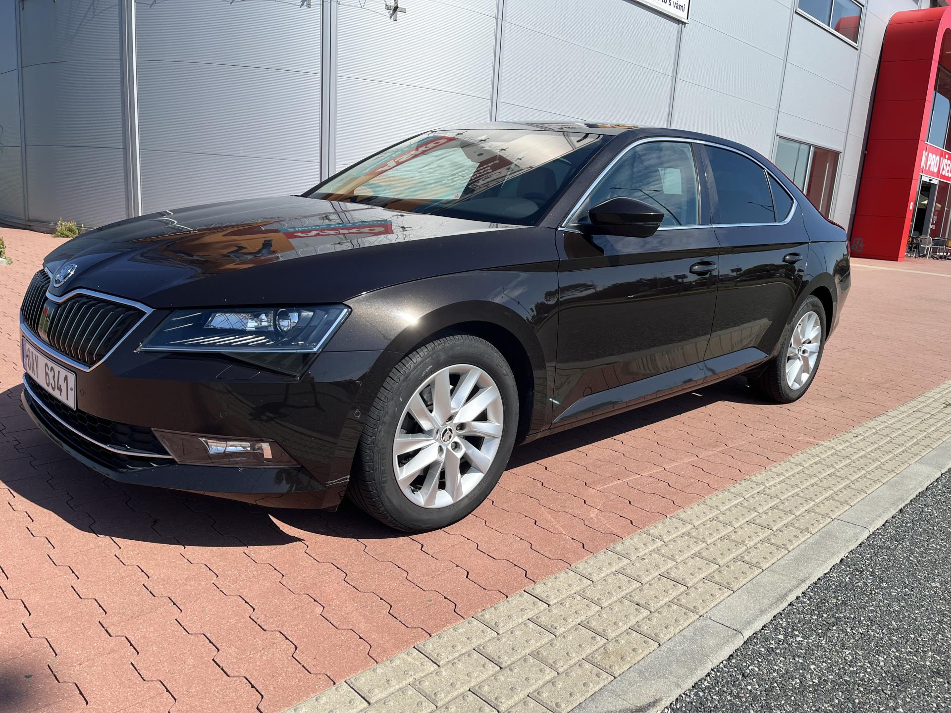 Škoda Superb 2.0 TDi DSG Style Plus