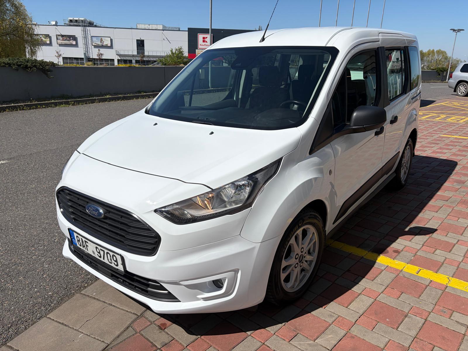 Ford Tourneo Connect 1.5TDCi 74kW*PO SERVISU*ČR*