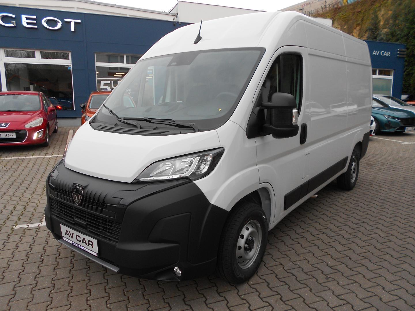 Peugeot Boxer 3300 L2H2 BlueHDi 120k