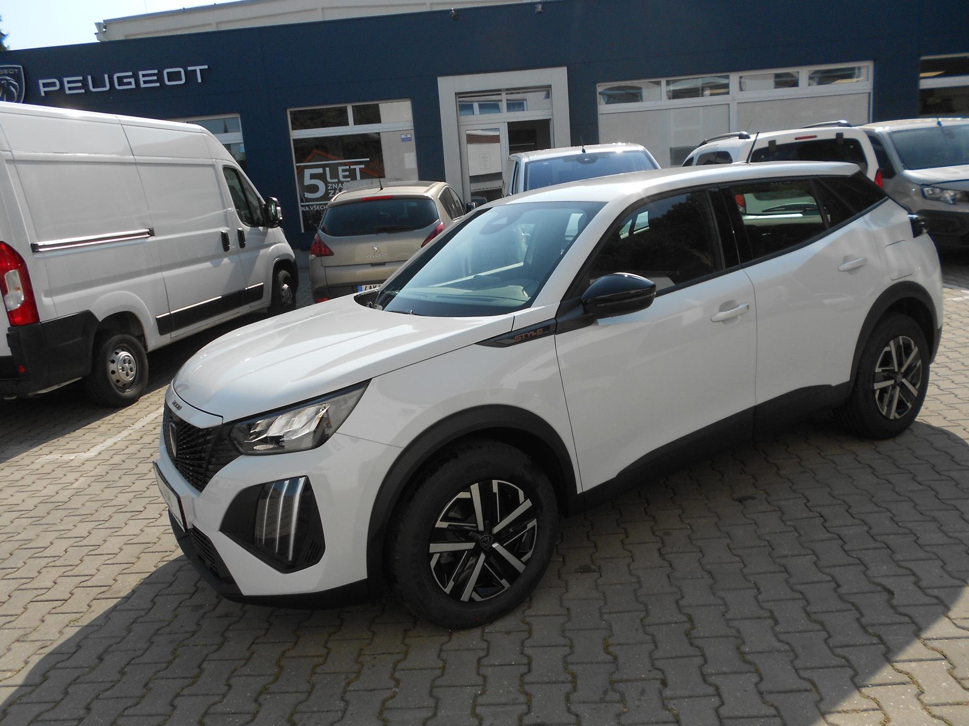Peugeot 2008 BUSINESS Turbo 100 MAN6