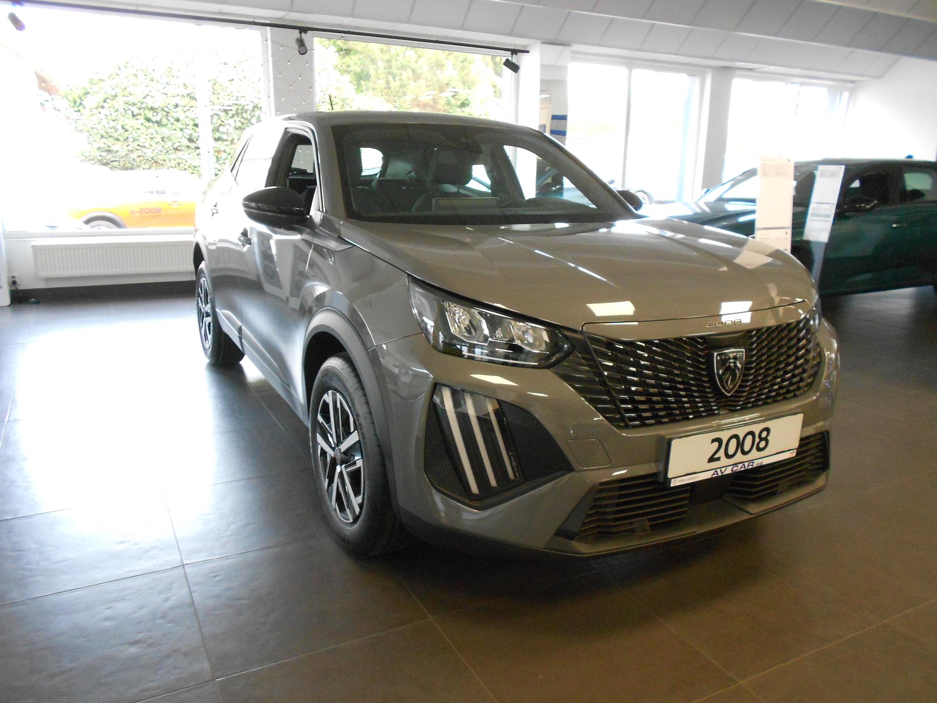 Peugeot 2008 BUSINESS Hybrid 110 e-DCS6