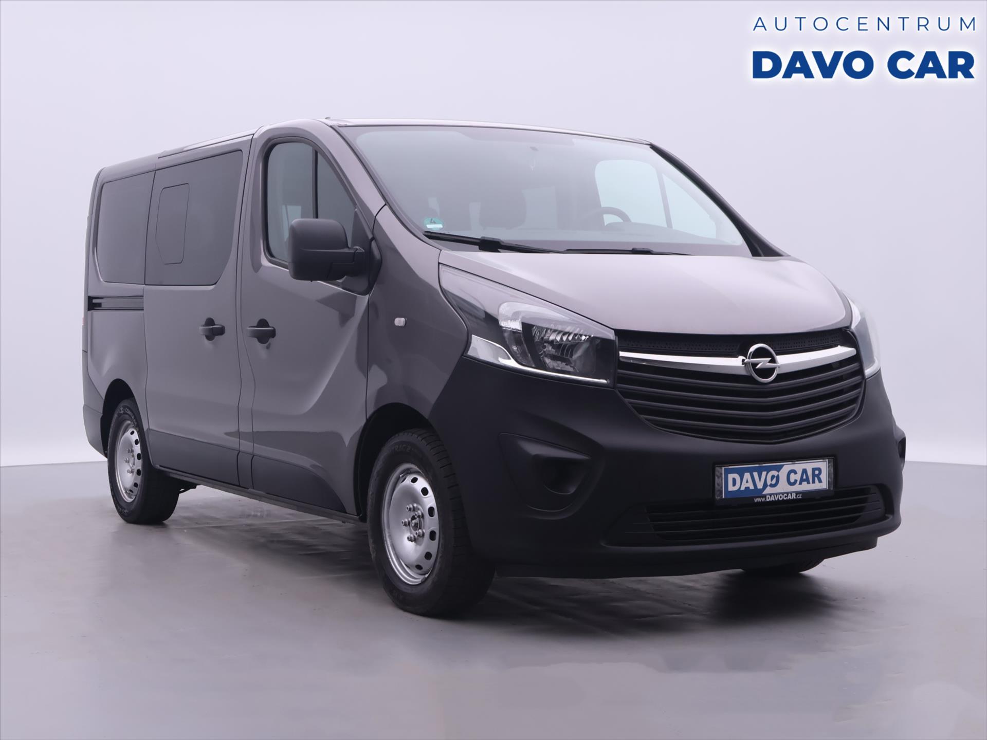 Opel Vivaro 1,6 CDTI 92kW 9-Míst Klima