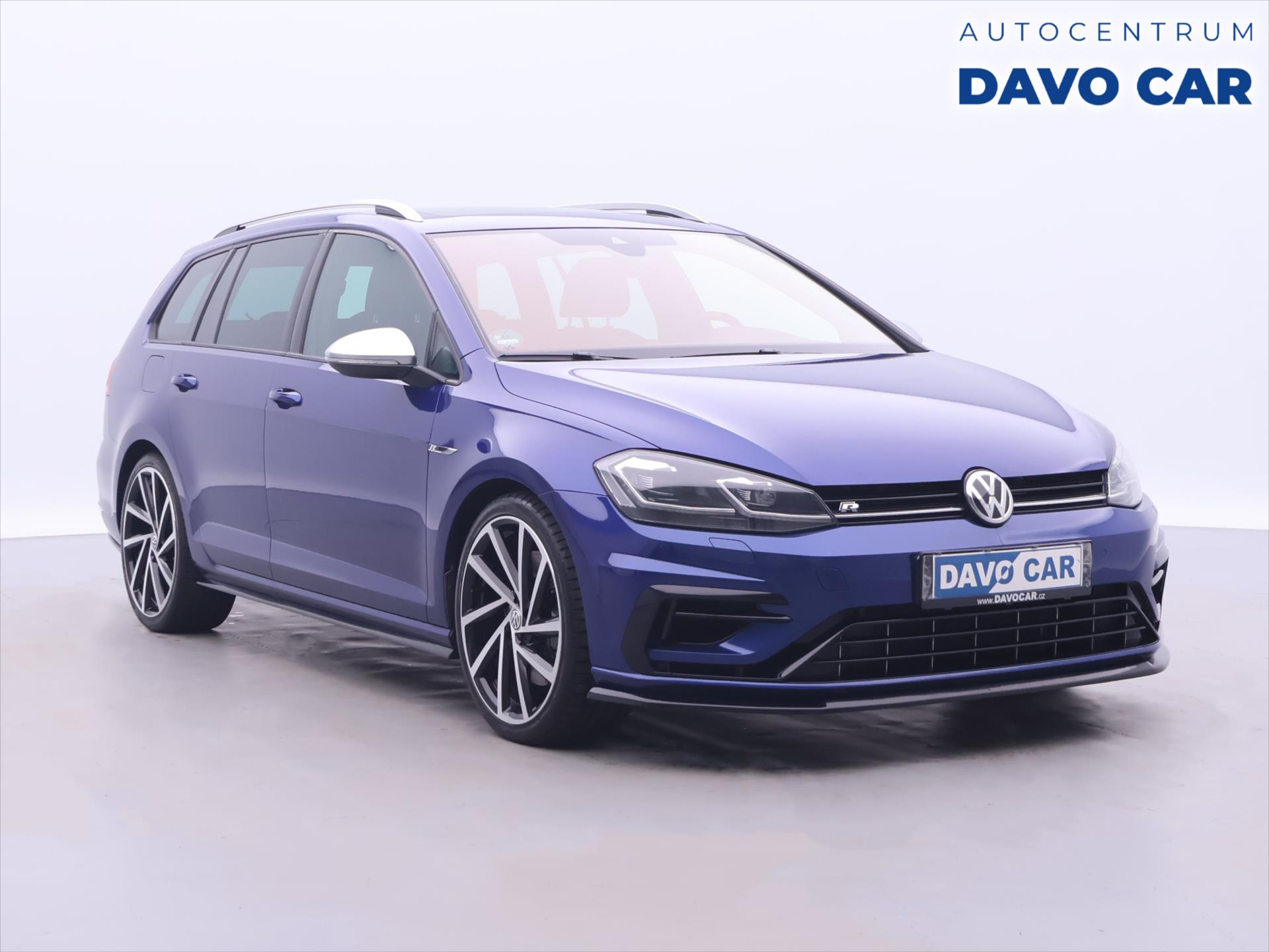 Volkswagen Golf 2,0 TSI R 228kW 4M DSG Virtual