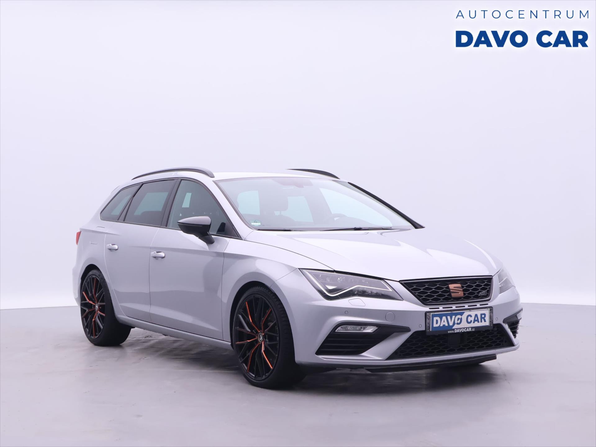 Seat Leon 2,0 TSI Cupra 221kW 4Drive DSG
