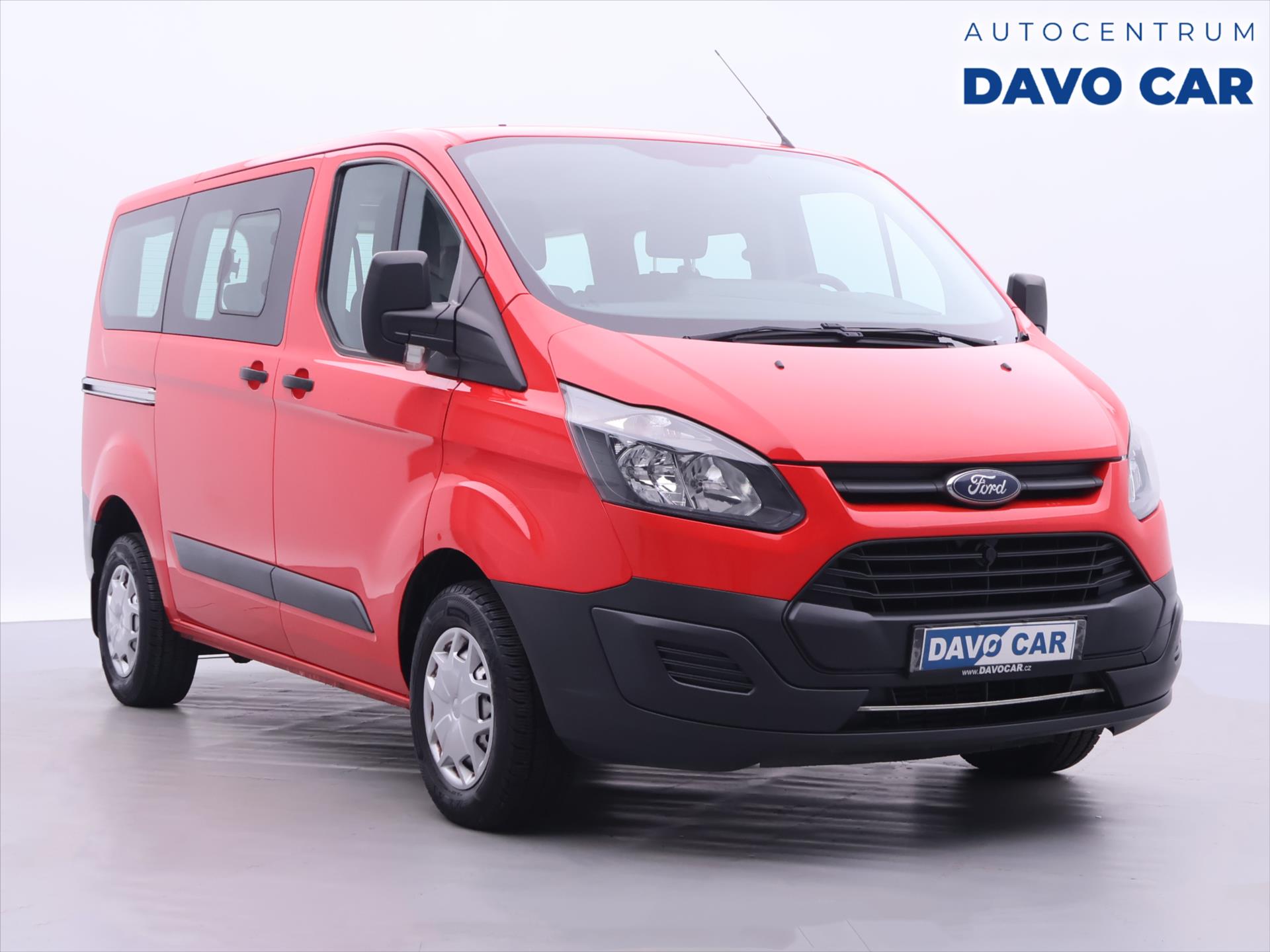 Ford Transit Custom 2,0 TDCI 77kW CZ 6-Míst