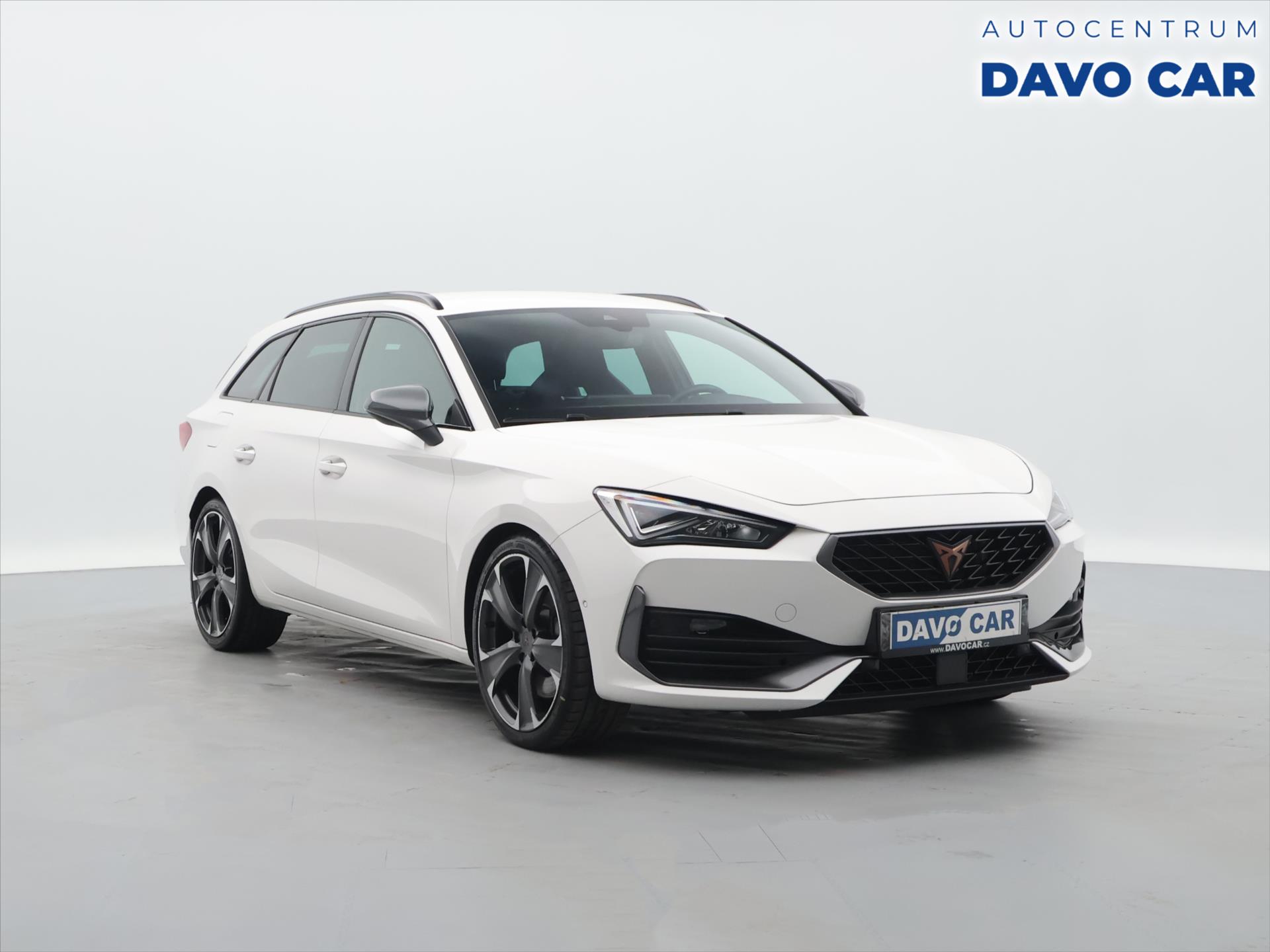 Cupra Leon ST 2,0 TSI DSG DPH