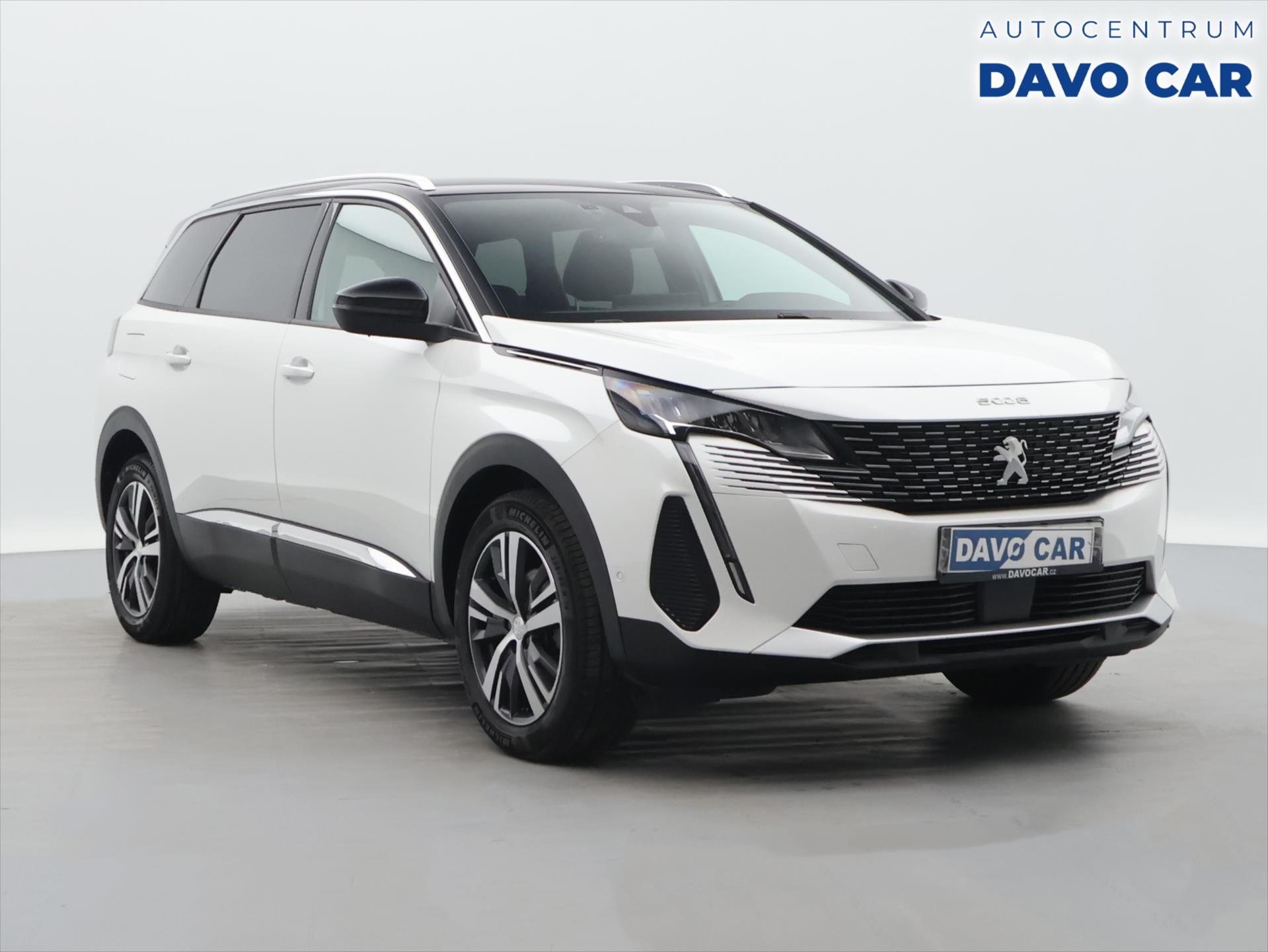 Peugeot 5008 1,2 PT 96kW Allure 7-Míst CZ