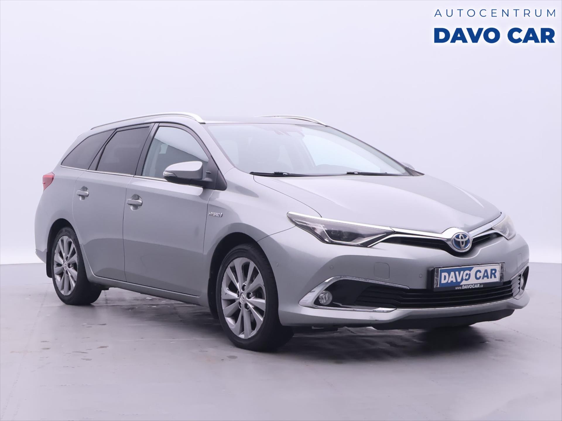 Toyota Auris 1,8 Hybrid e-CVT Executive CZ