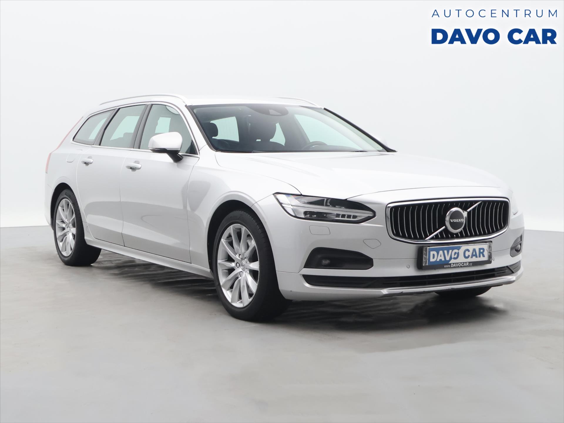 Volvo V90 2,0 D 145 kW Momentum Automat