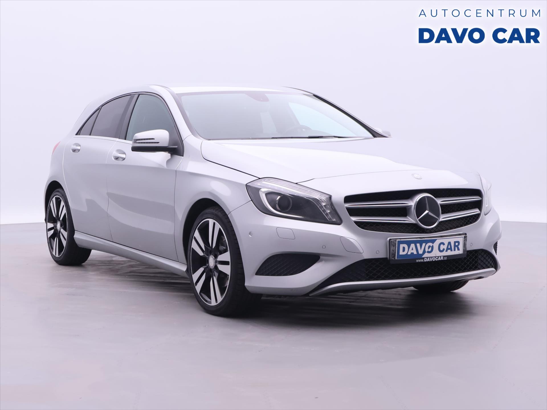 Mercedes-Benz Třídy A 1,6 180i 90kW CZ Sport Xenon