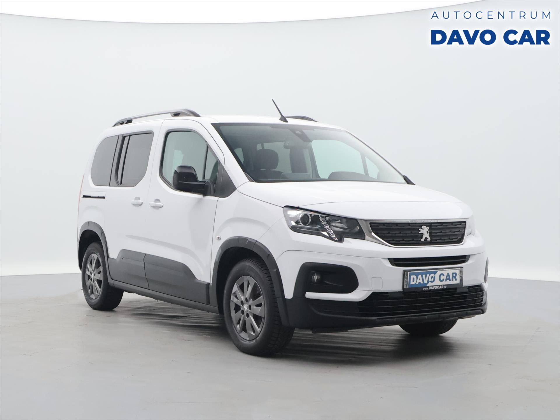 Peugeot Rifter 1,5 HDi 130k Allure tažné DPH