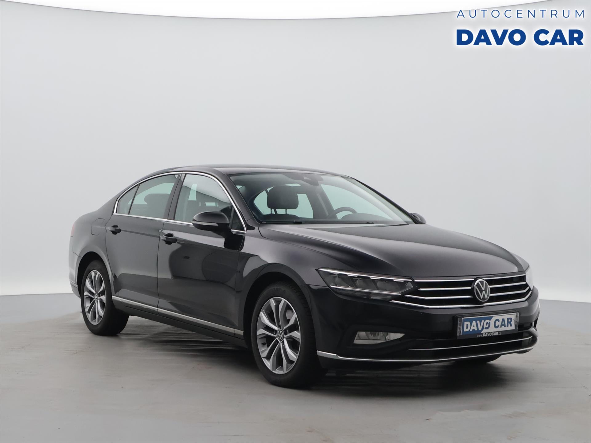 Volkswagen Passat 2,0 TDI Elegance Aut.Klima CZ