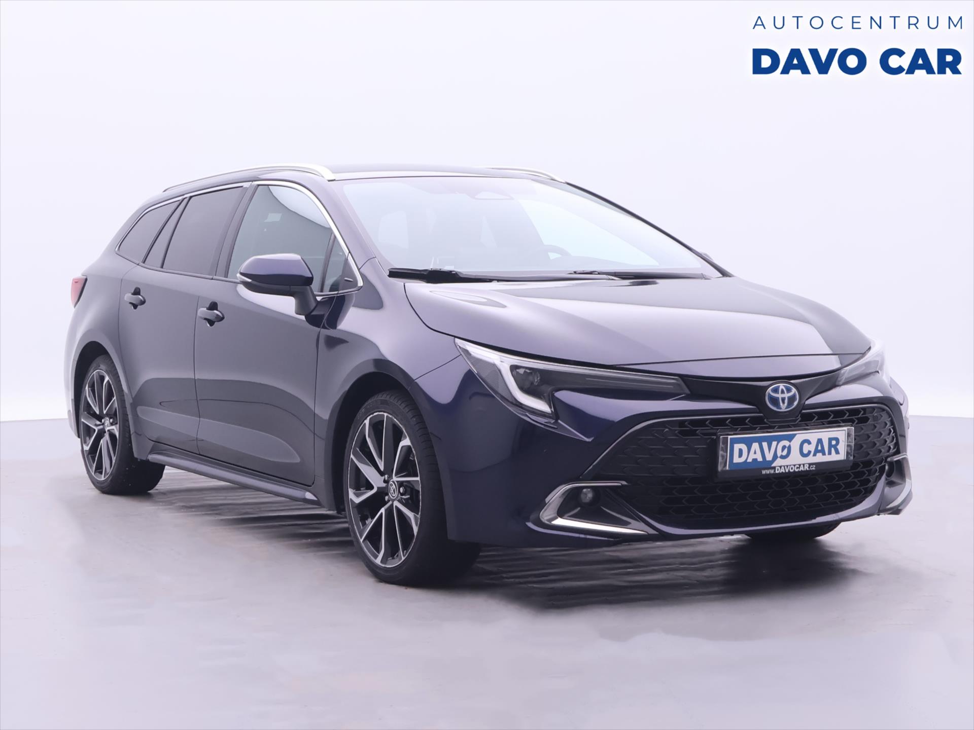 Toyota Corolla 2,0 HEV CZ Executive Sport DPH