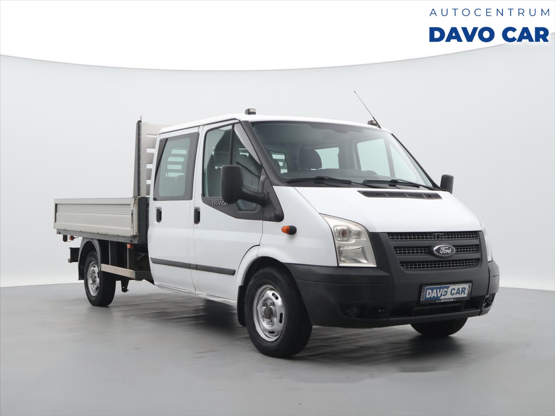 Ford Transit 2,2 TDCi 92kW 330L Base 7-Míst