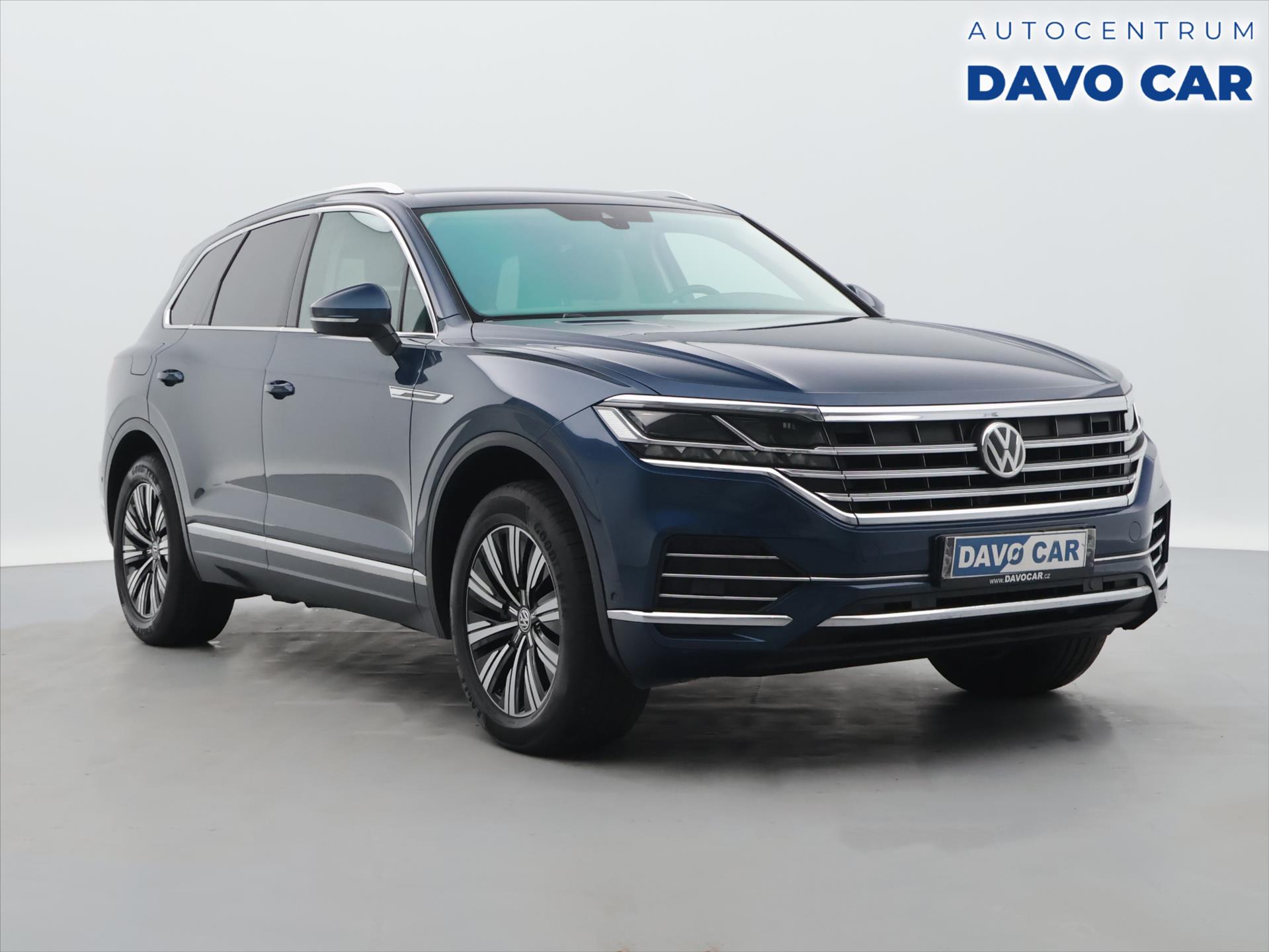 Volkswagen Touareg 3,0 TDI 210kW 4M LED DPH CZ