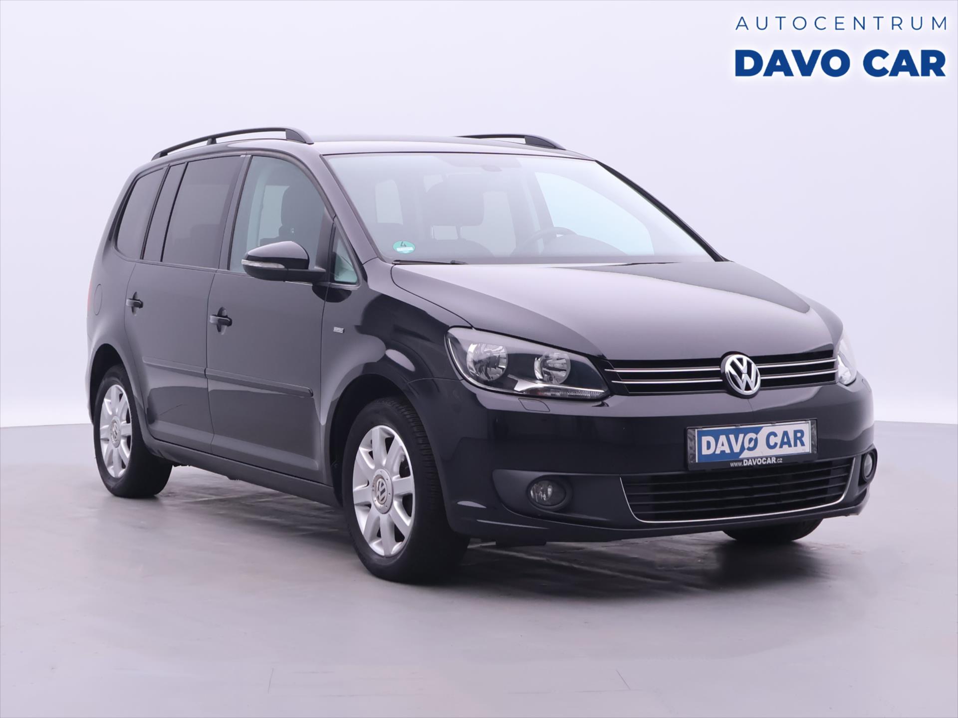 Volkswagen Touran 1,2 TSI Match 7-Míst Serv.knih