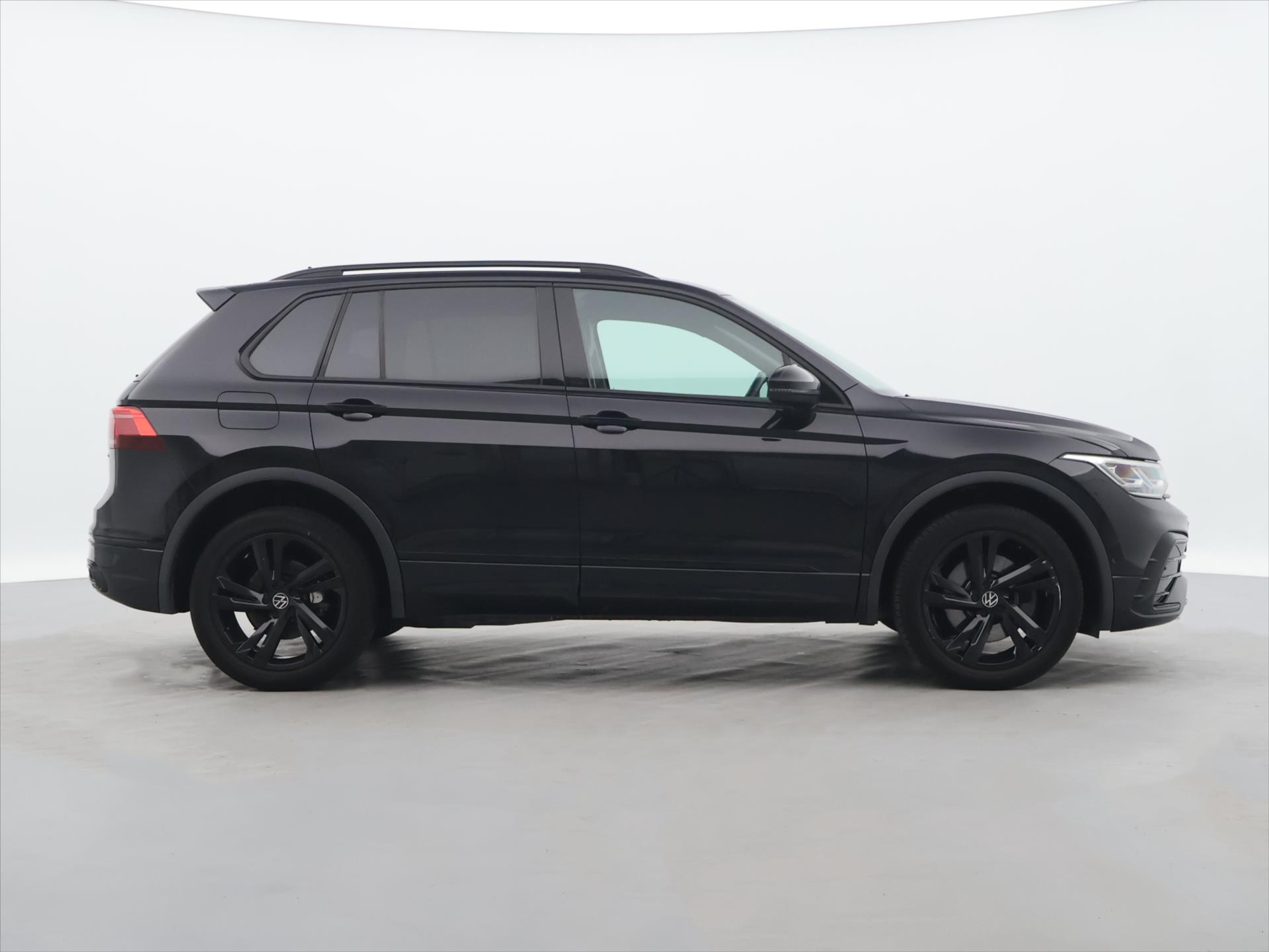 Volkswagen Tiguan 1,4 TSI PHEV 180kW R-Line CZ D - foto 8