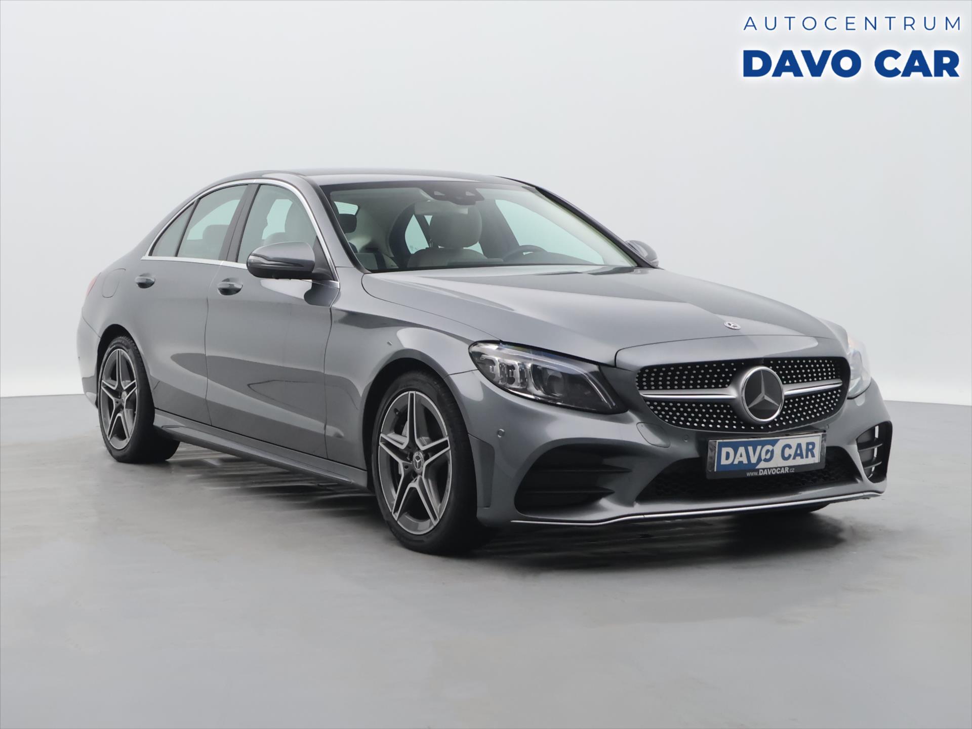 Mercedes-Benz Třídy C 2,0 C300 190 kW CZ AMG paket