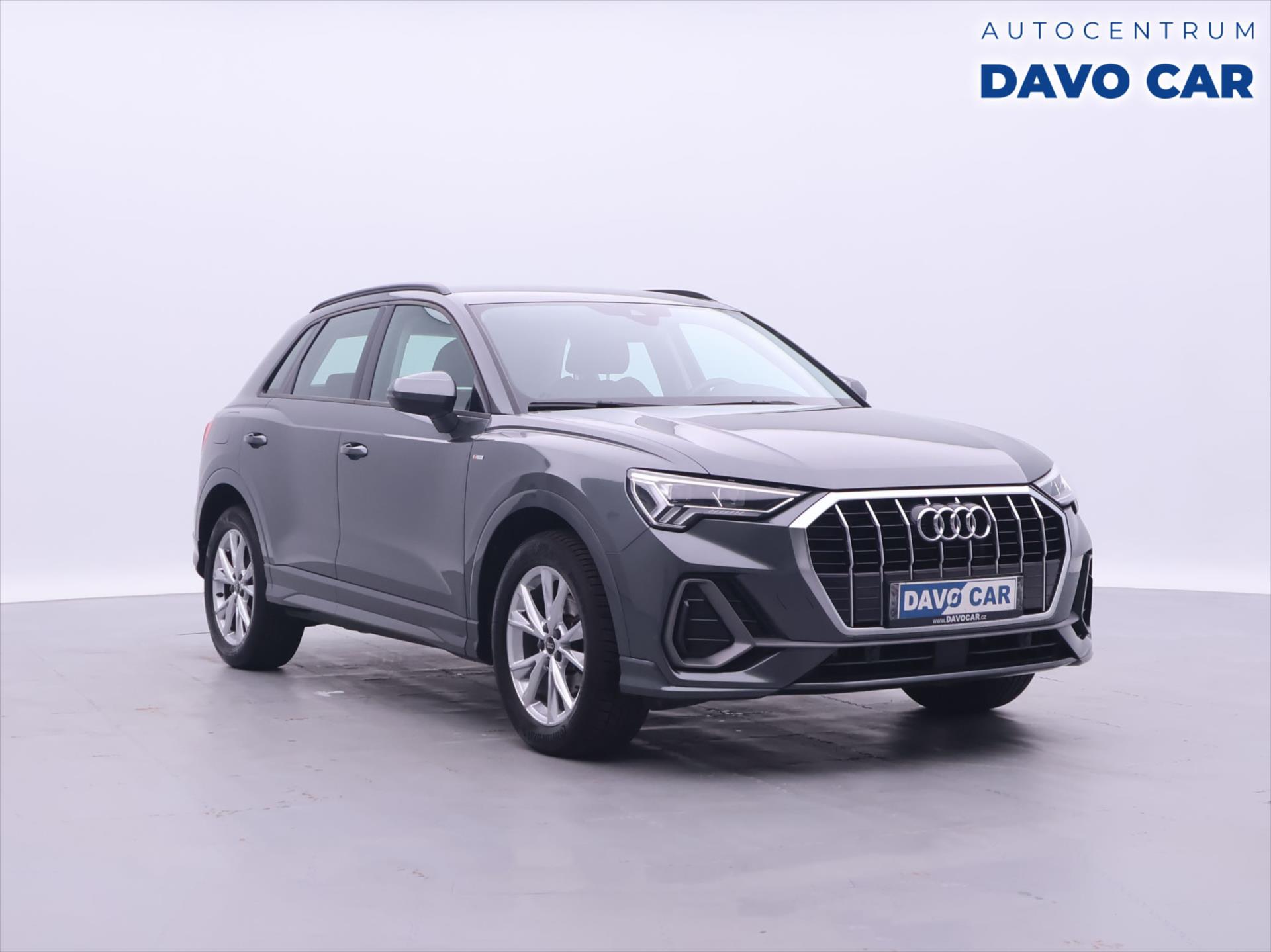Audi Q3 1,5 35 TFSI S tronic S line CZ