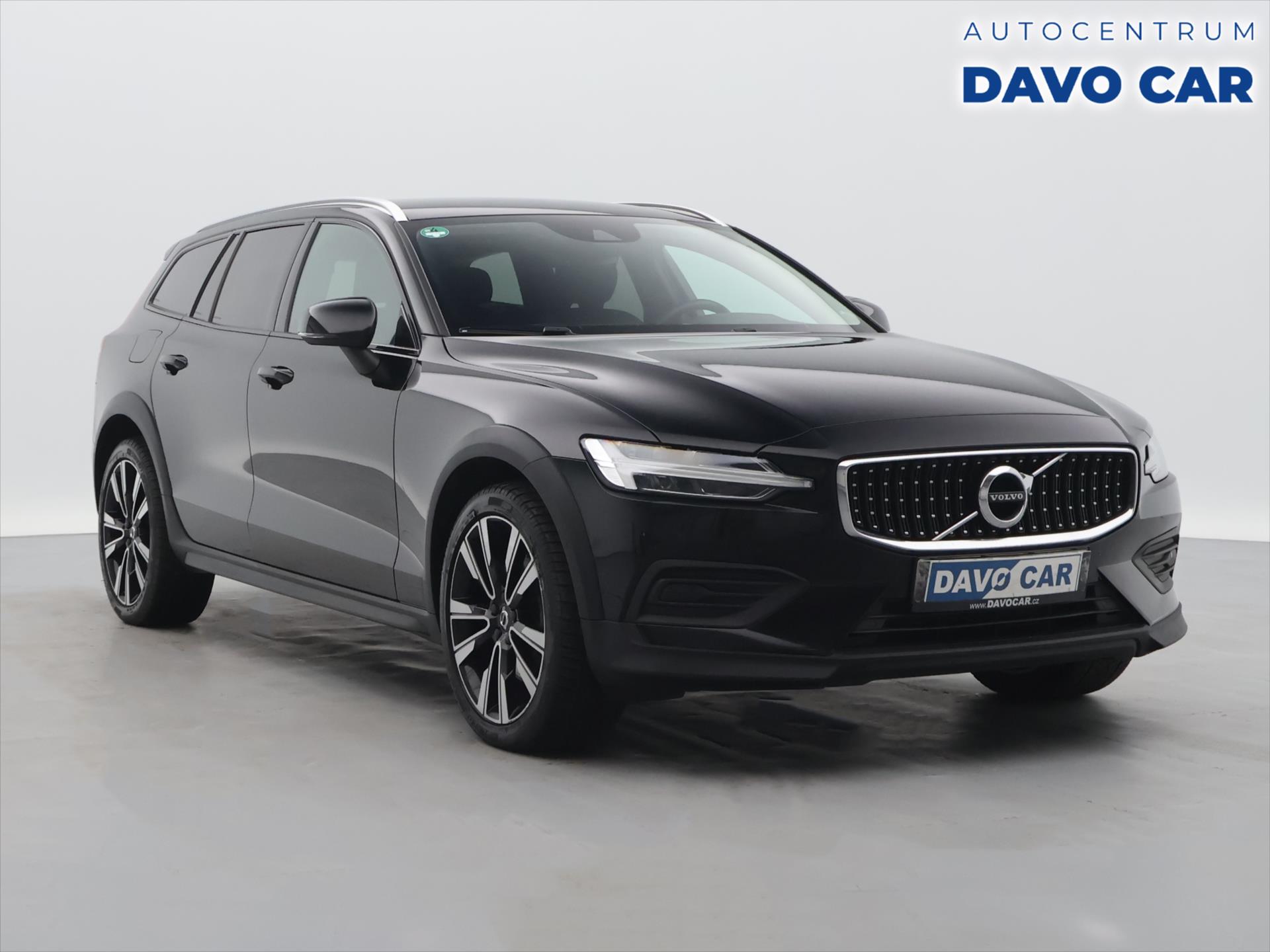 Volvo V60 2,0 B4 AWD Cross Country DPH