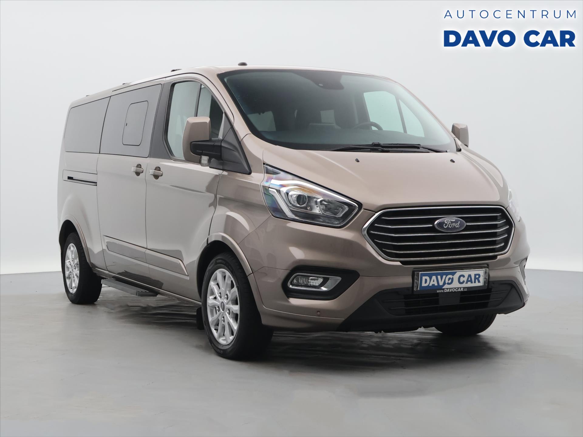 Ford Tourneo Custom 2,0 TDCi Titanium L2 CZ DPH