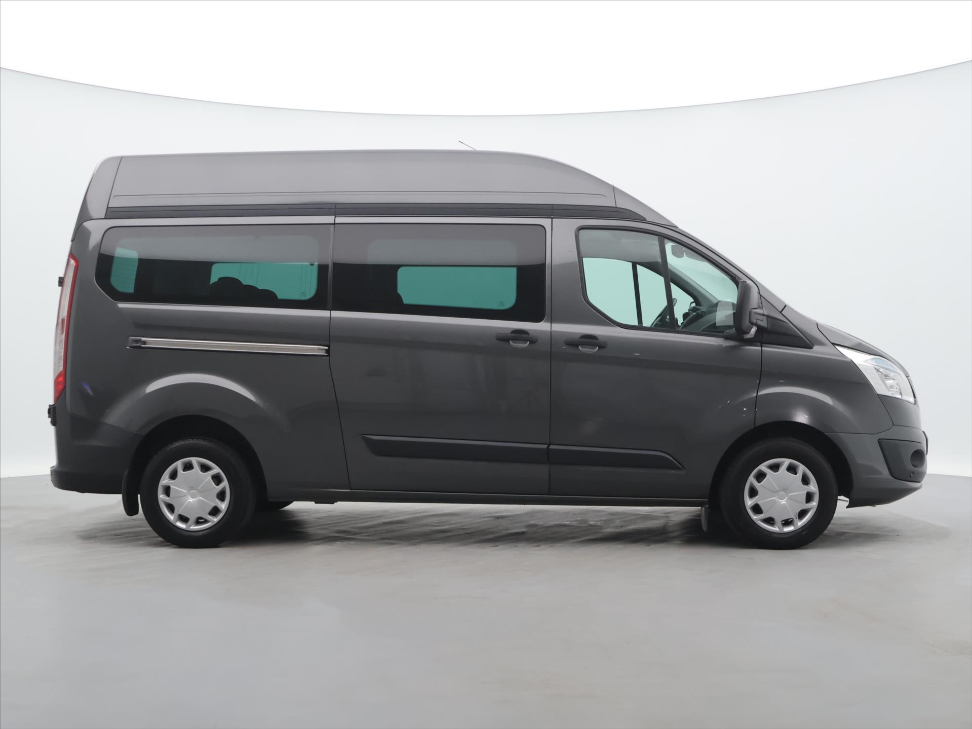 Ford Transit Custom 2,2 TDCI 92kW L2H2 9-Míst DPH - foto 8