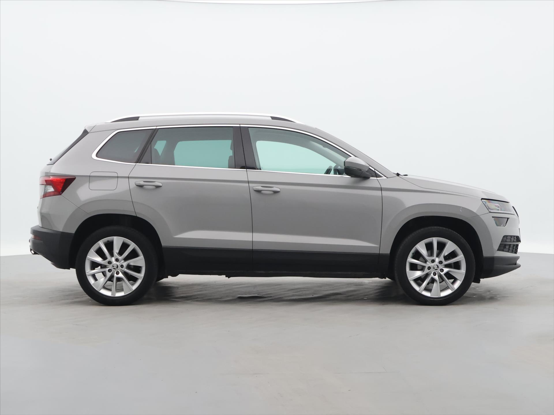 Škoda Karoq 1,5 TSI 110kW DSG Style Virtua - foto 8