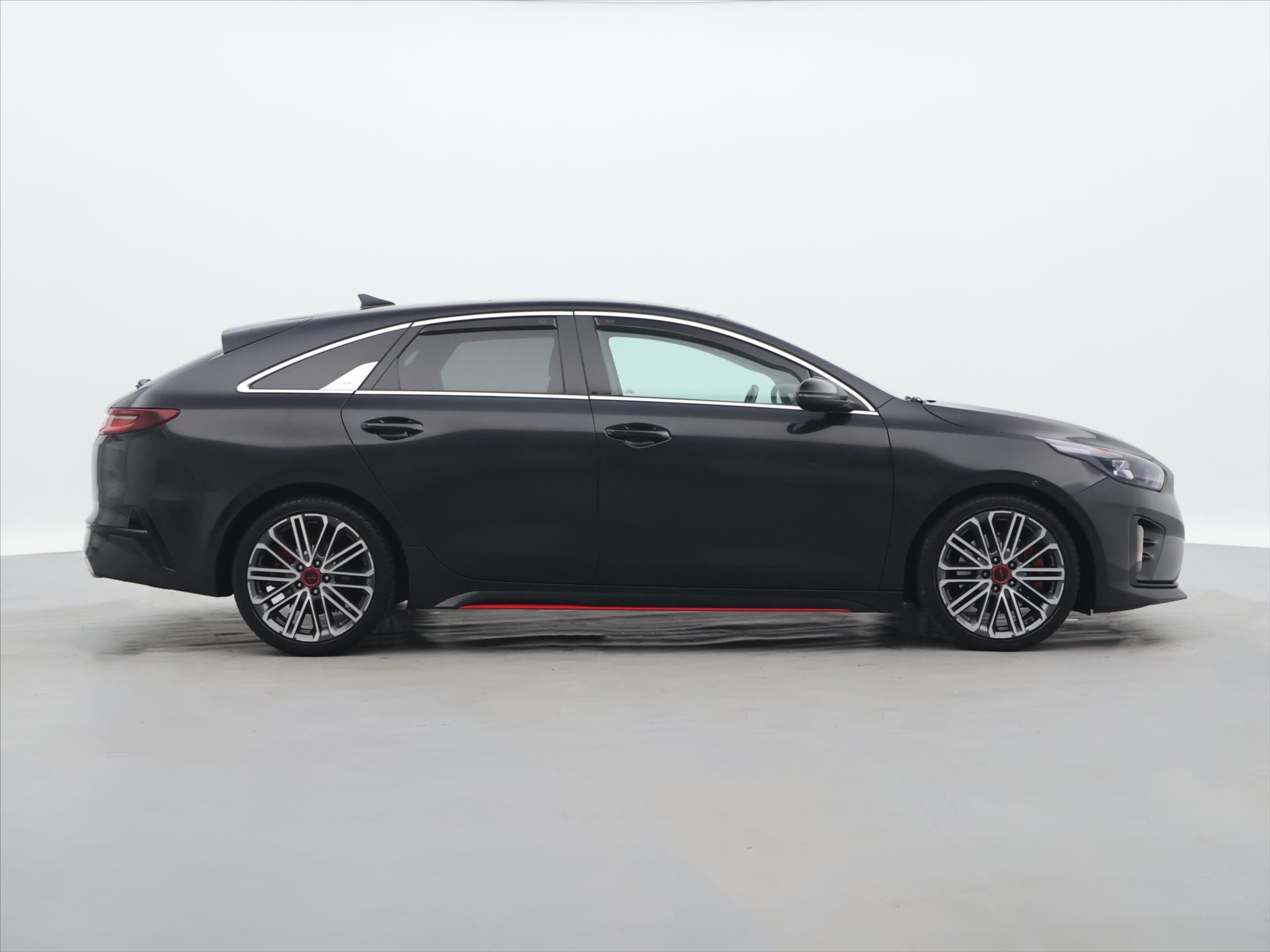 Kia Ceed GT 1,6 T-GDI 150kW DCT CZ - foto 8