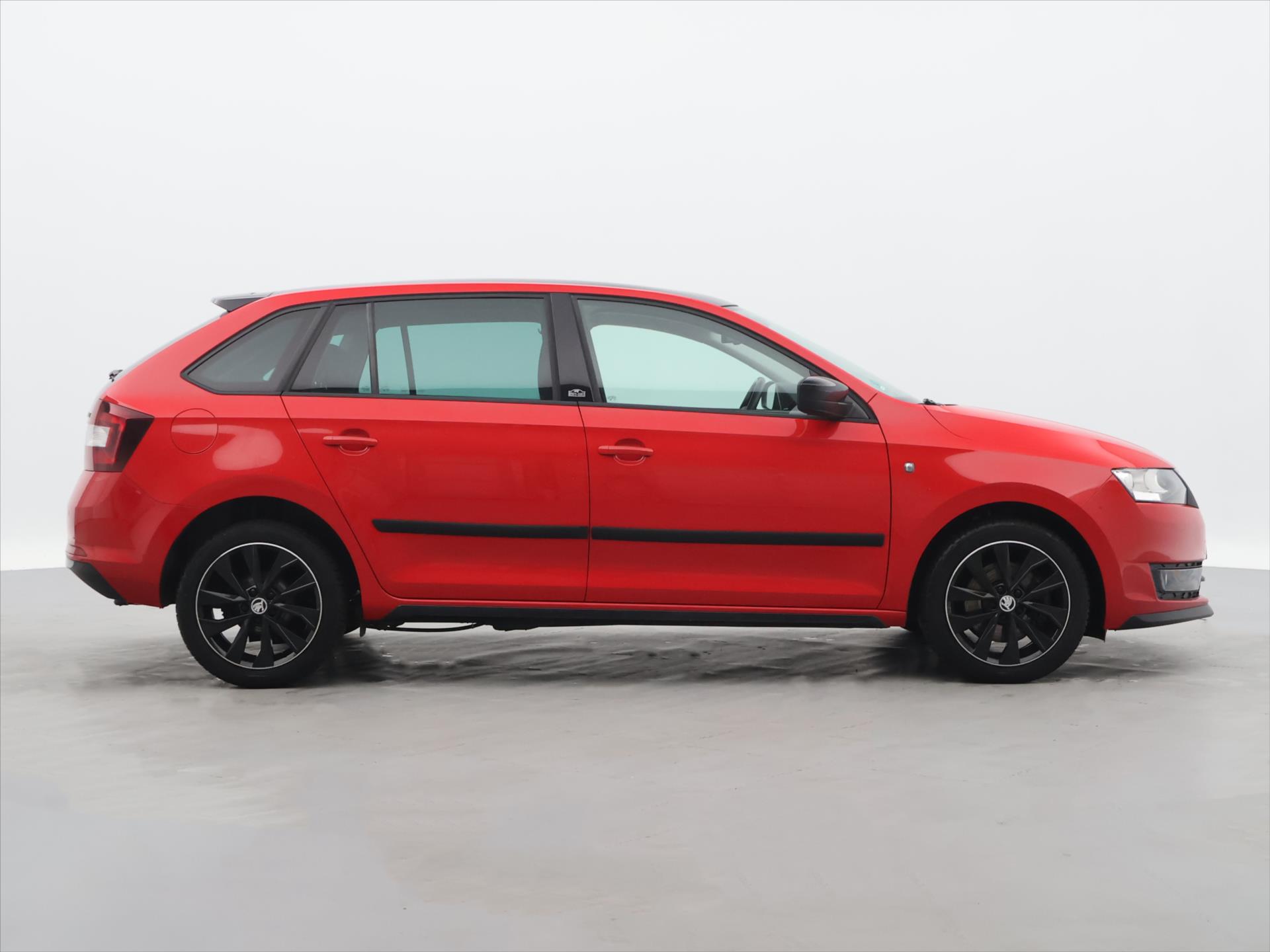 Škoda Rapid 1.2 TSI MonteCarlo Xenon 1.Maj - foto 8