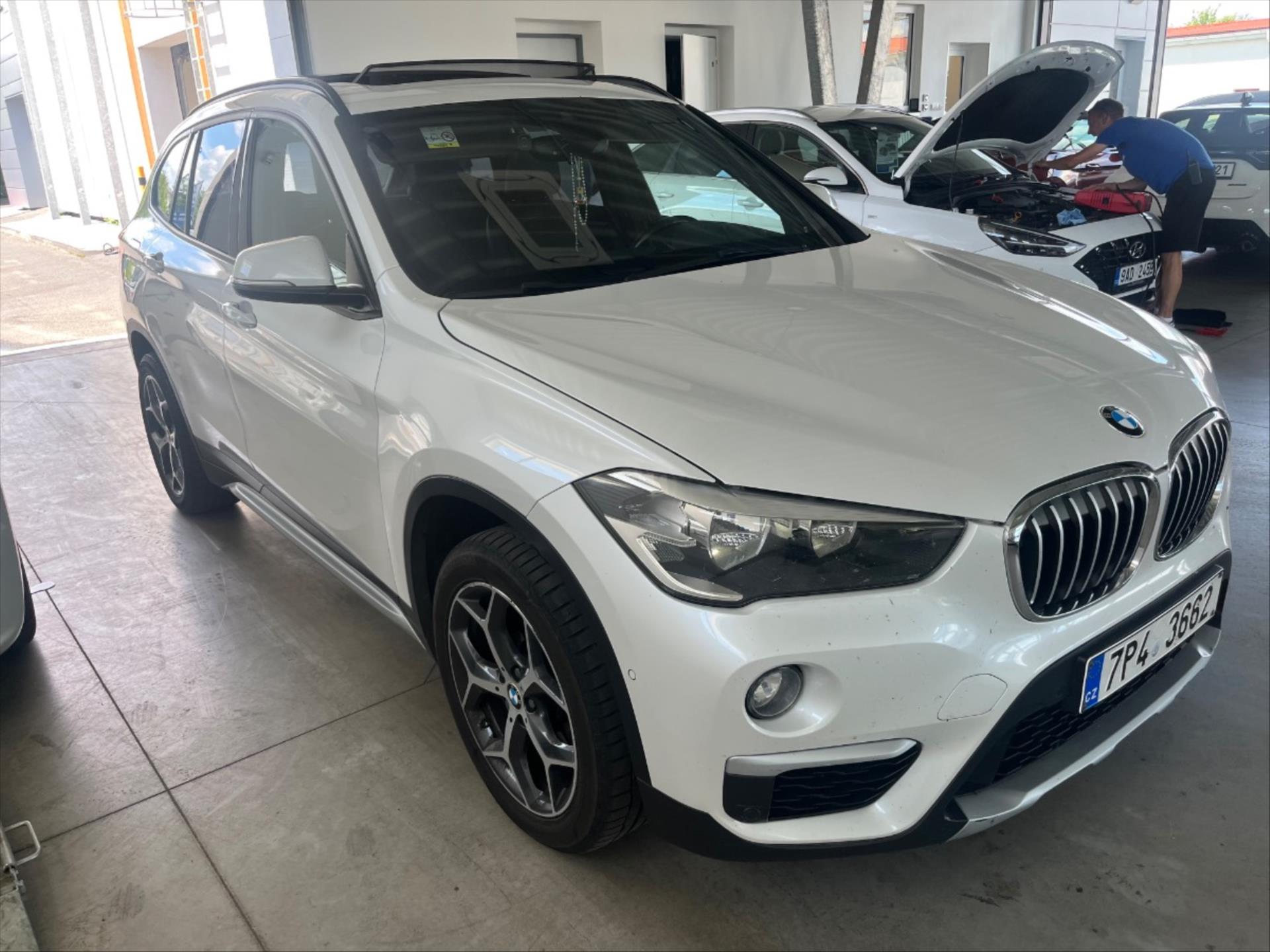 BMW X1 2,0 20d 140kW xDrive Kůže - foto 7