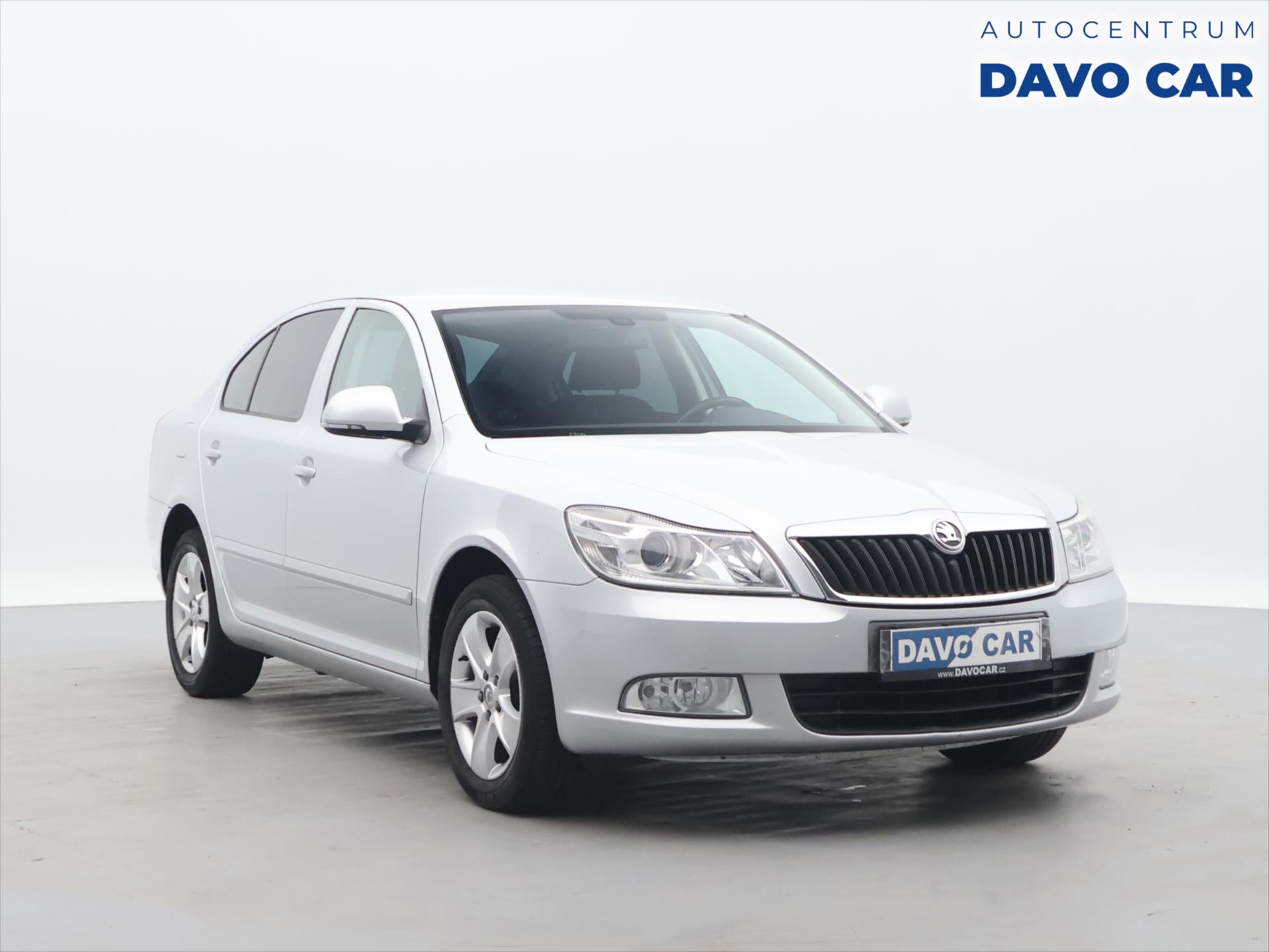 Škoda Octavia 1,6 TDI 77kW Elegance CZ Xenon