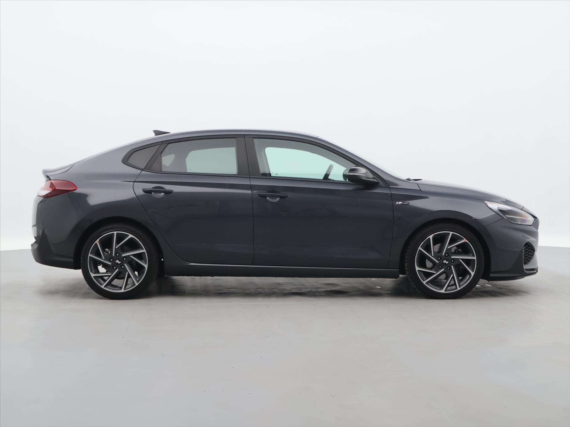 Hyundai i30 Fastback 1,5 T-GDI 117kW CZ DP - foto 8