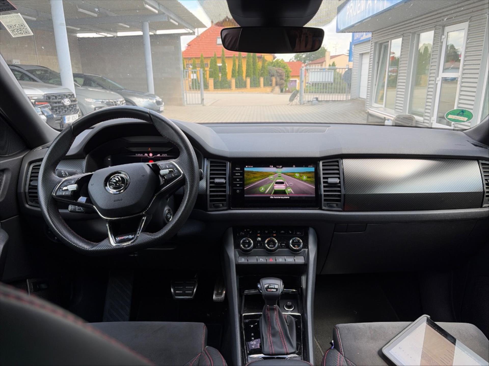 Škoda Kodiaq 2,0 TDI RS 4x4 DSG WEBASTO 1.M - foto 8