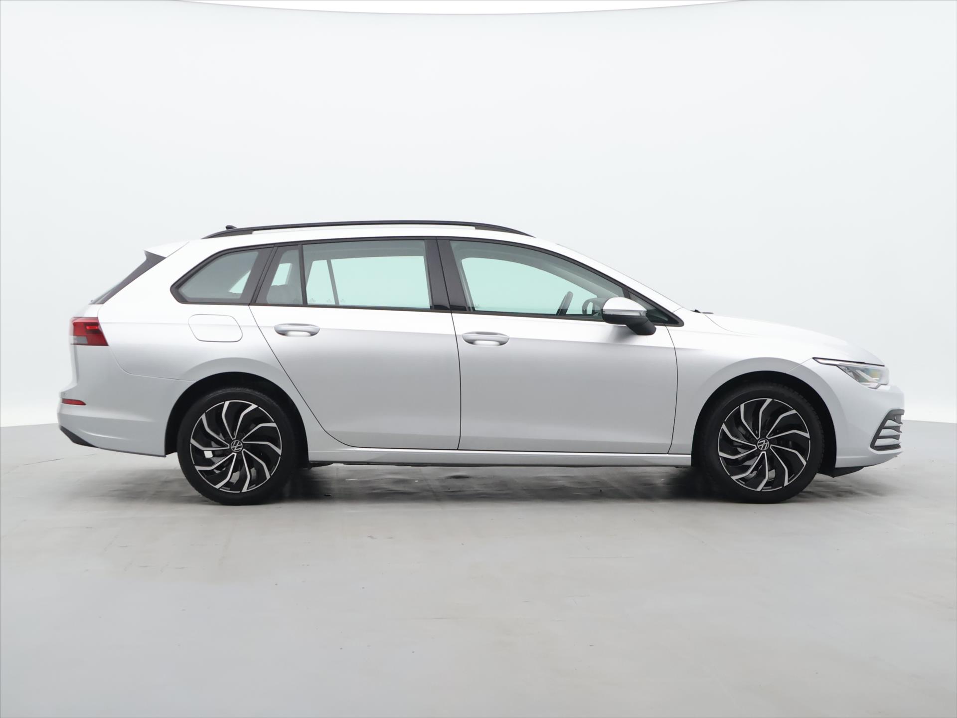 Volkswagen Golf 1.5 TSI EVO 110kW Life DPH CZ - foto 8