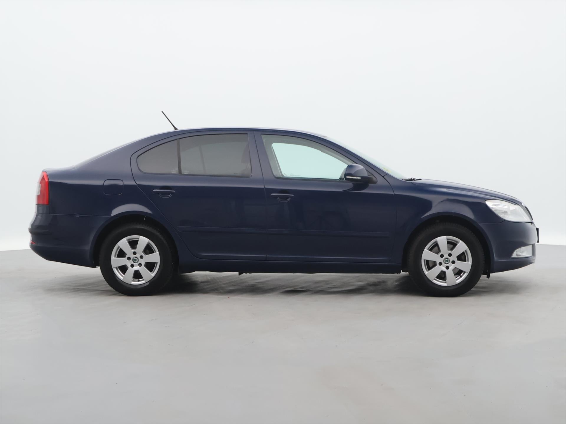 Škoda Octavia 1,2 TSI 77kW Ambiente CZ - foto 8