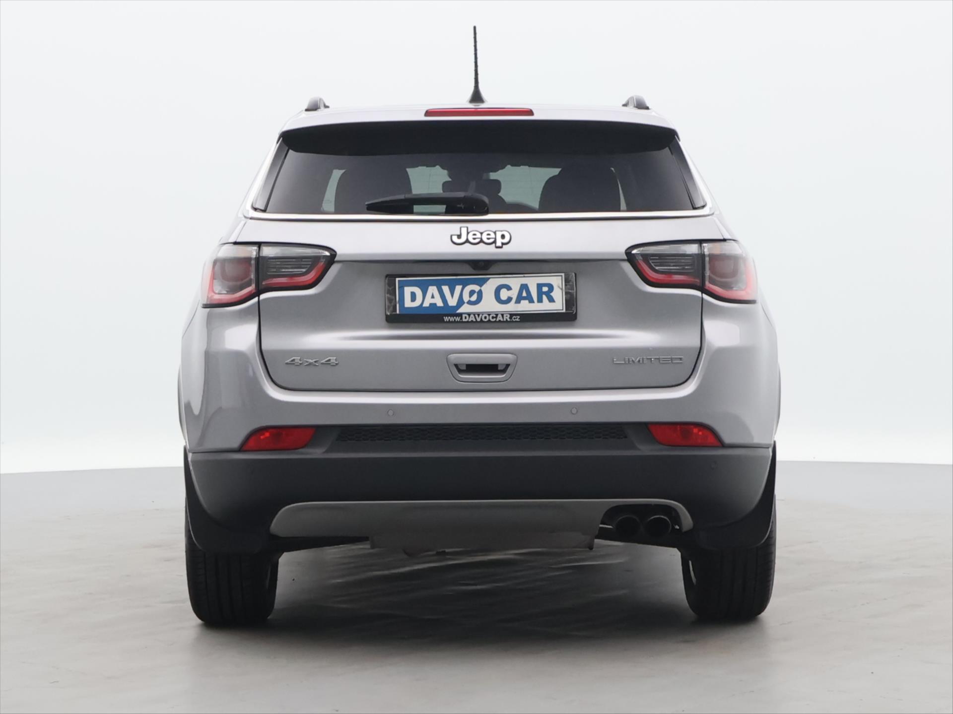 Jeep Compass 1,4 MultiAir Aut. 4WD Limited - foto 6