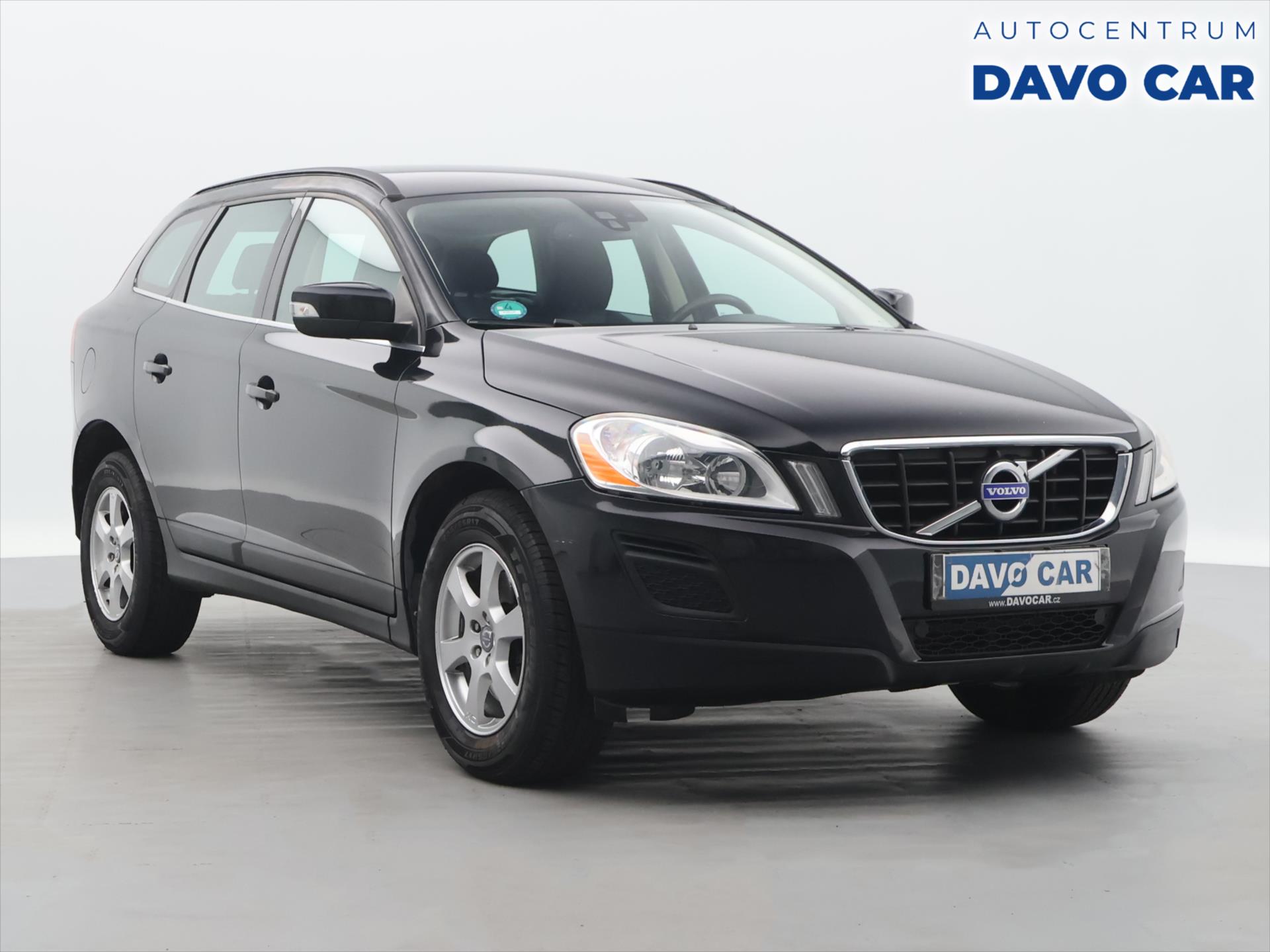 Volvo XC60 2,4 D3 120kW Momentum AWD AUT