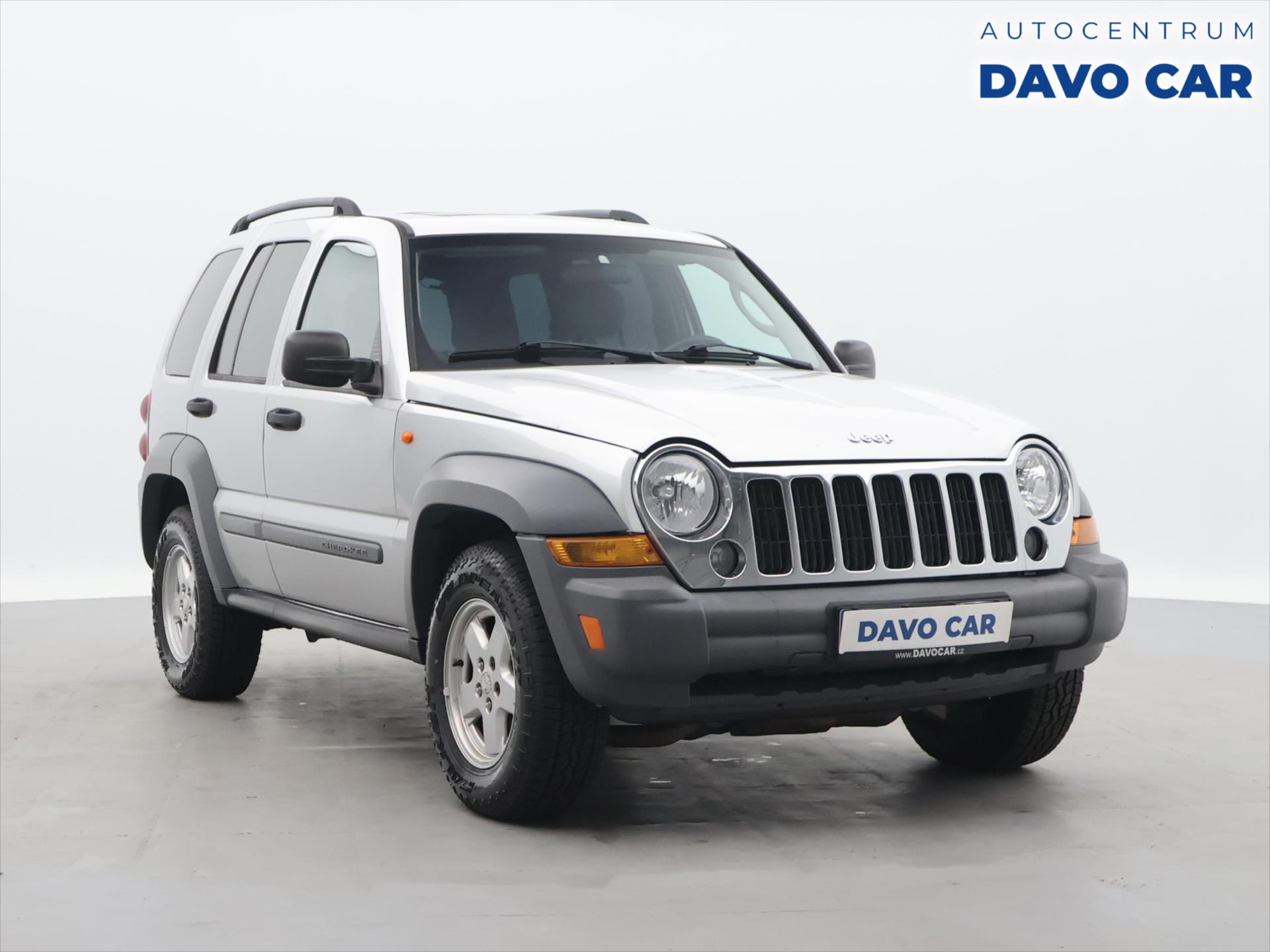 Jeep Cherokee 2,8 CRD 120kW 4x4 Limited Tažn