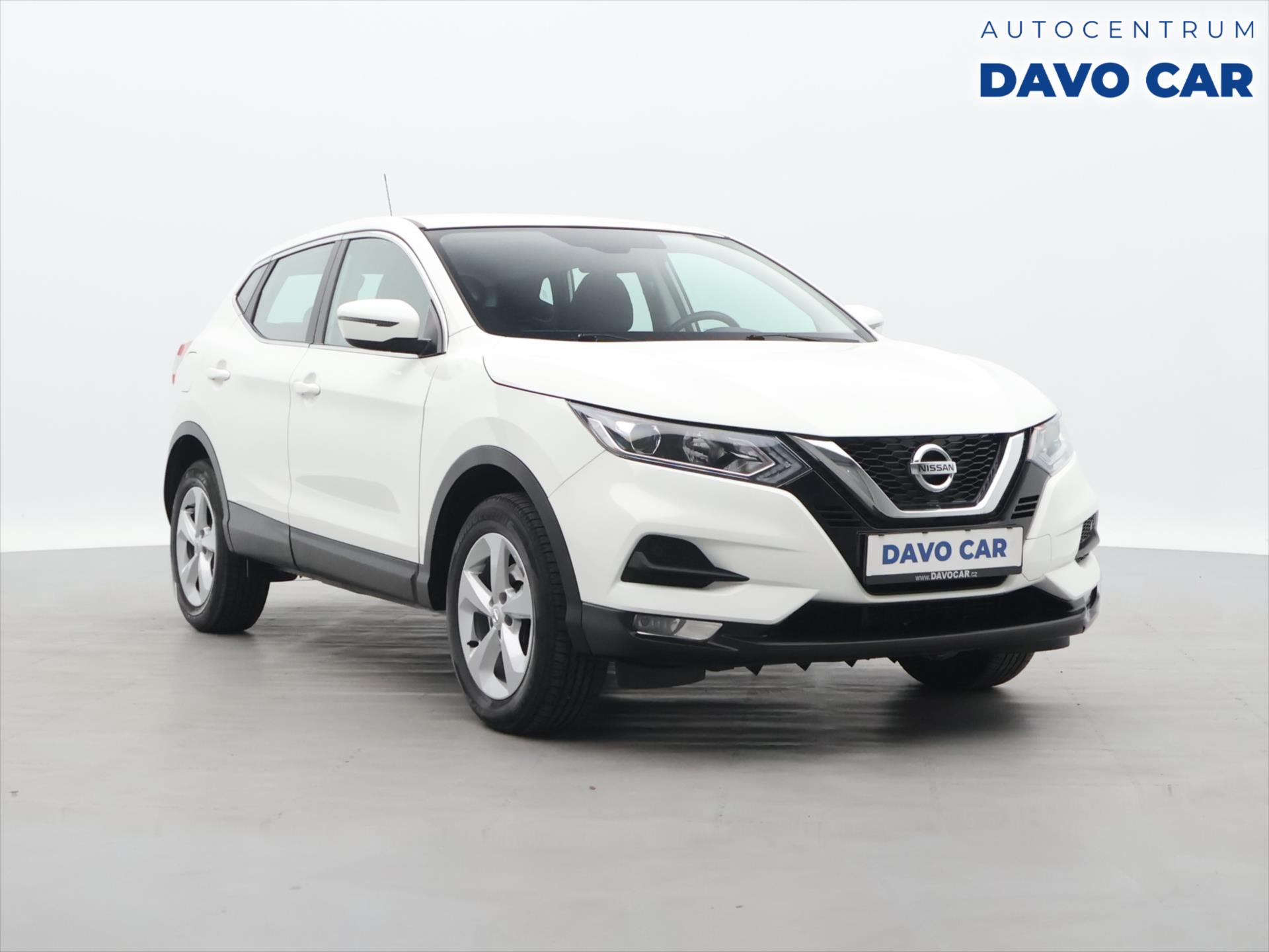 Nissan Qashqai 1,3 DiG-T Acenta CZ 1.Maj