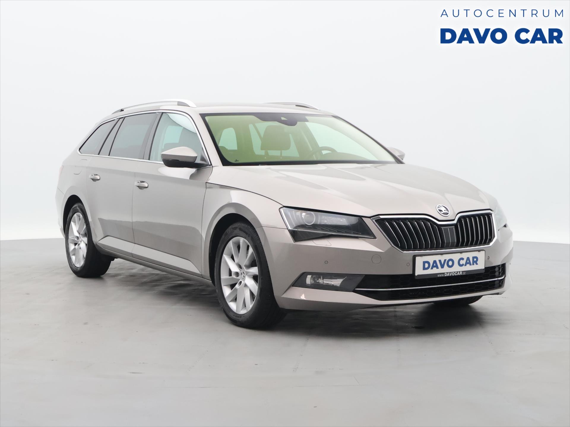 Škoda Superb 2.0 TDI 110kW Style Bi-Xenon
