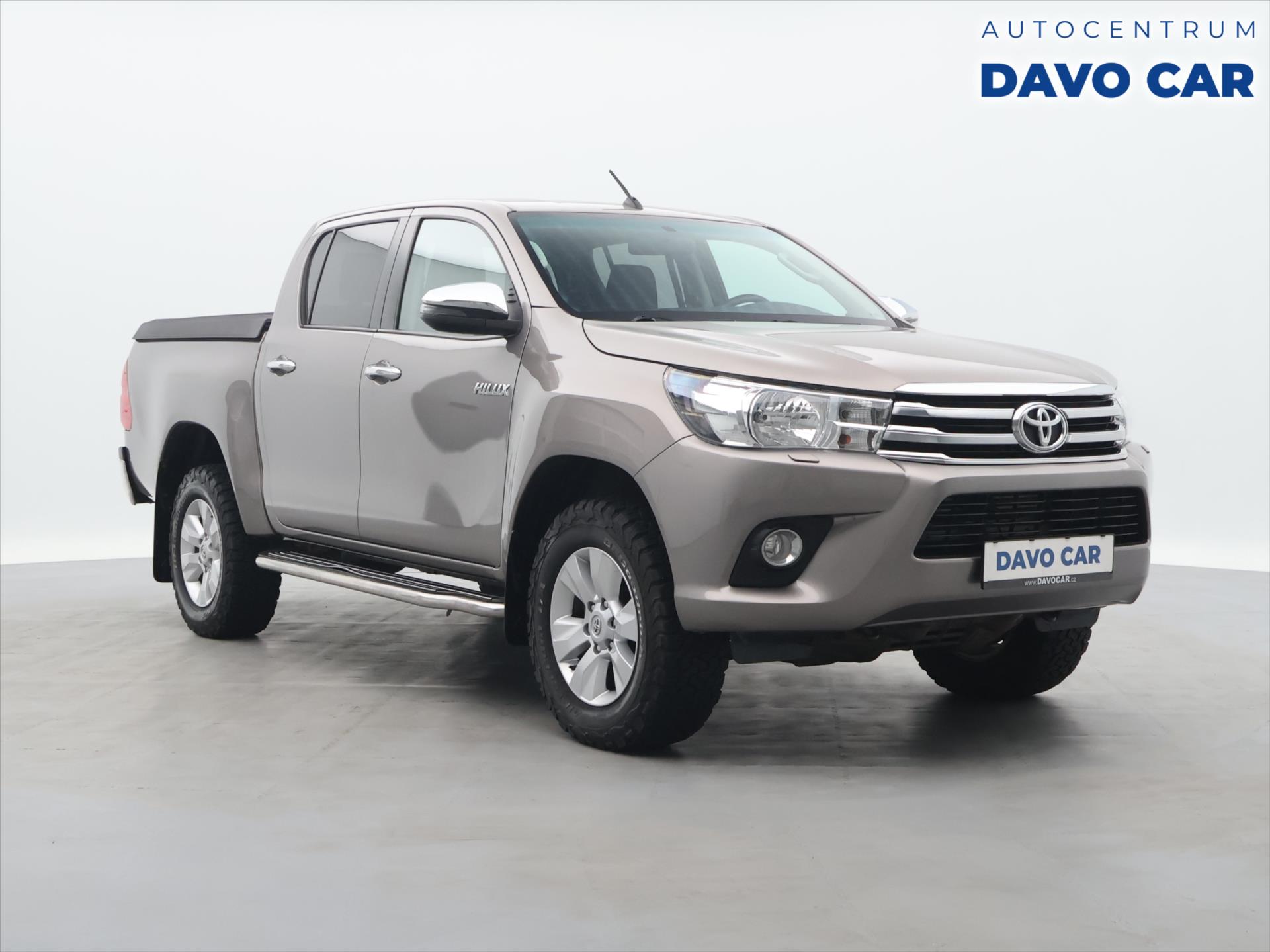 Toyota Hilux 2,4 D-4D 110kW Automat Tažné
