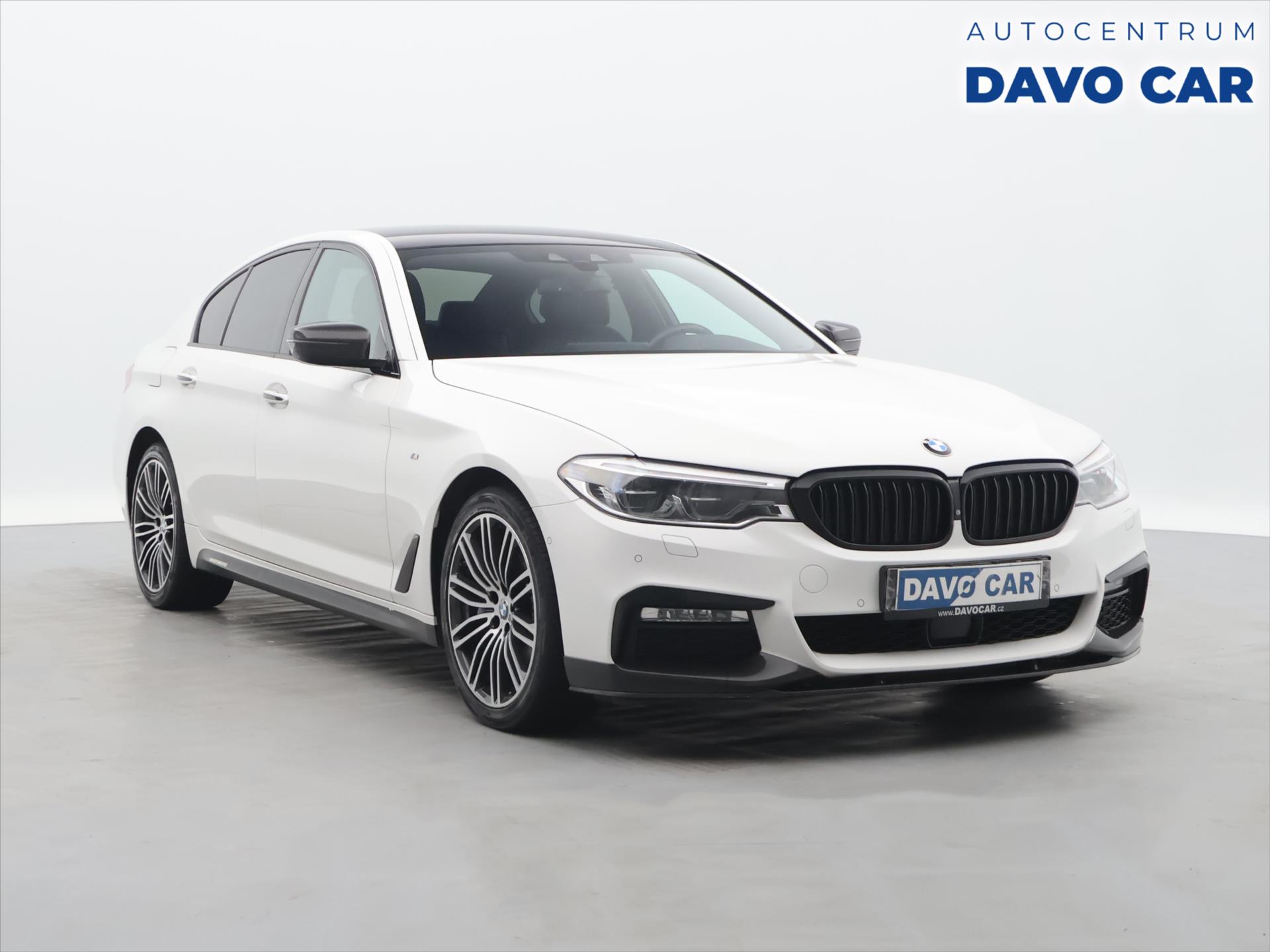 BMW Řada 5 3,0 530d 195kW xDrive CZ