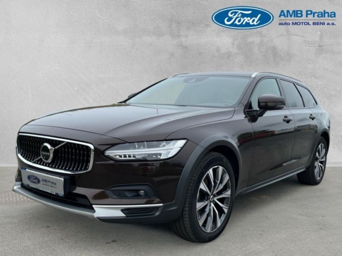 Volvo V90 CC, 2,0D,173kW,1MAJ,CZ,AWDSvo