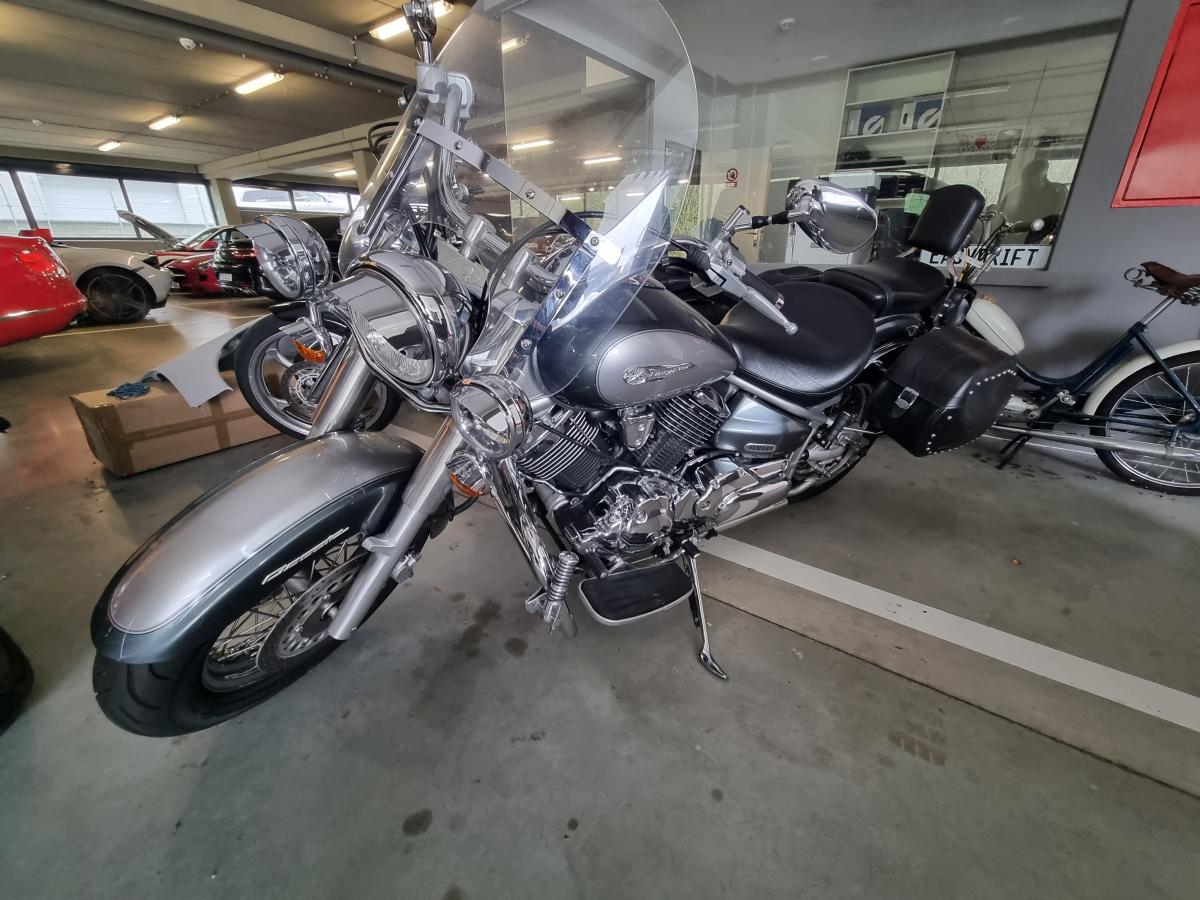 Yamaha XVS 1100 A DragStar Classic